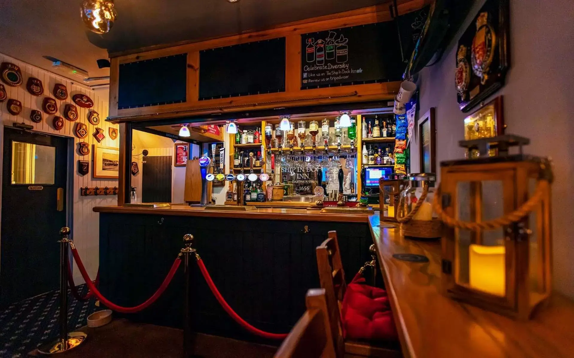 Lounge or bar, Lounge/Bar in The Ship in Dock Inn