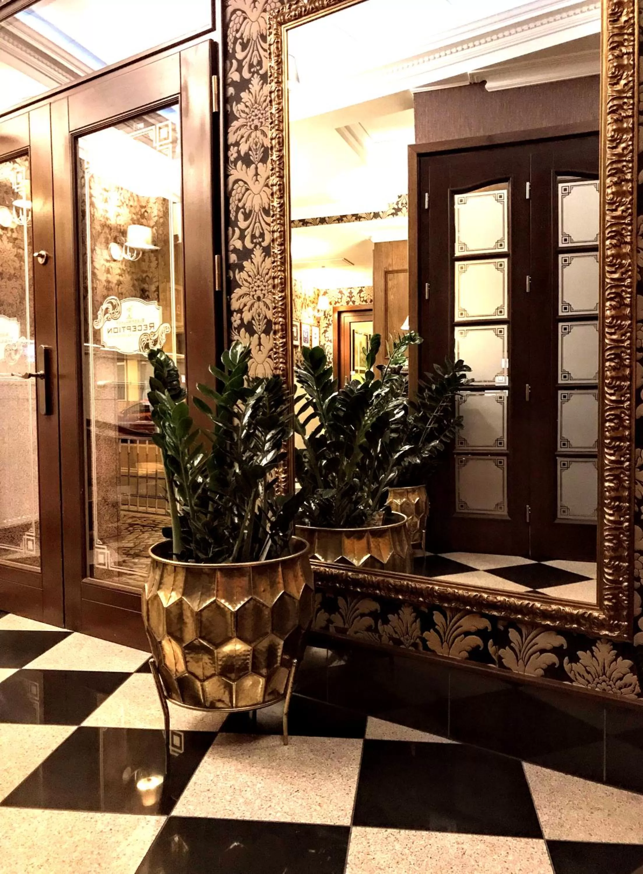 Facade/entrance in SleepWalker Boutique Suites