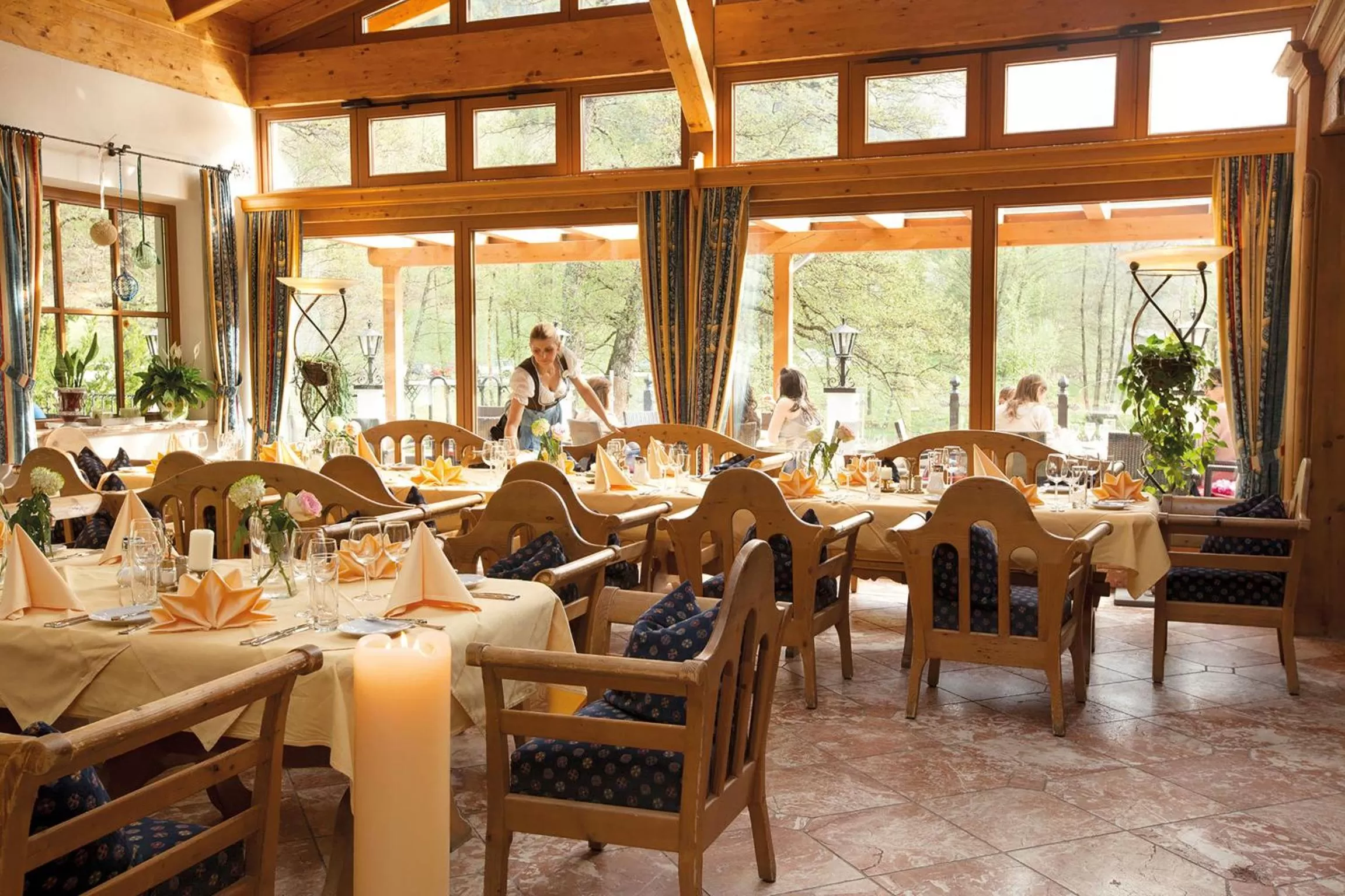 Restaurant/places to eat in Huber Hotel Tramserhof