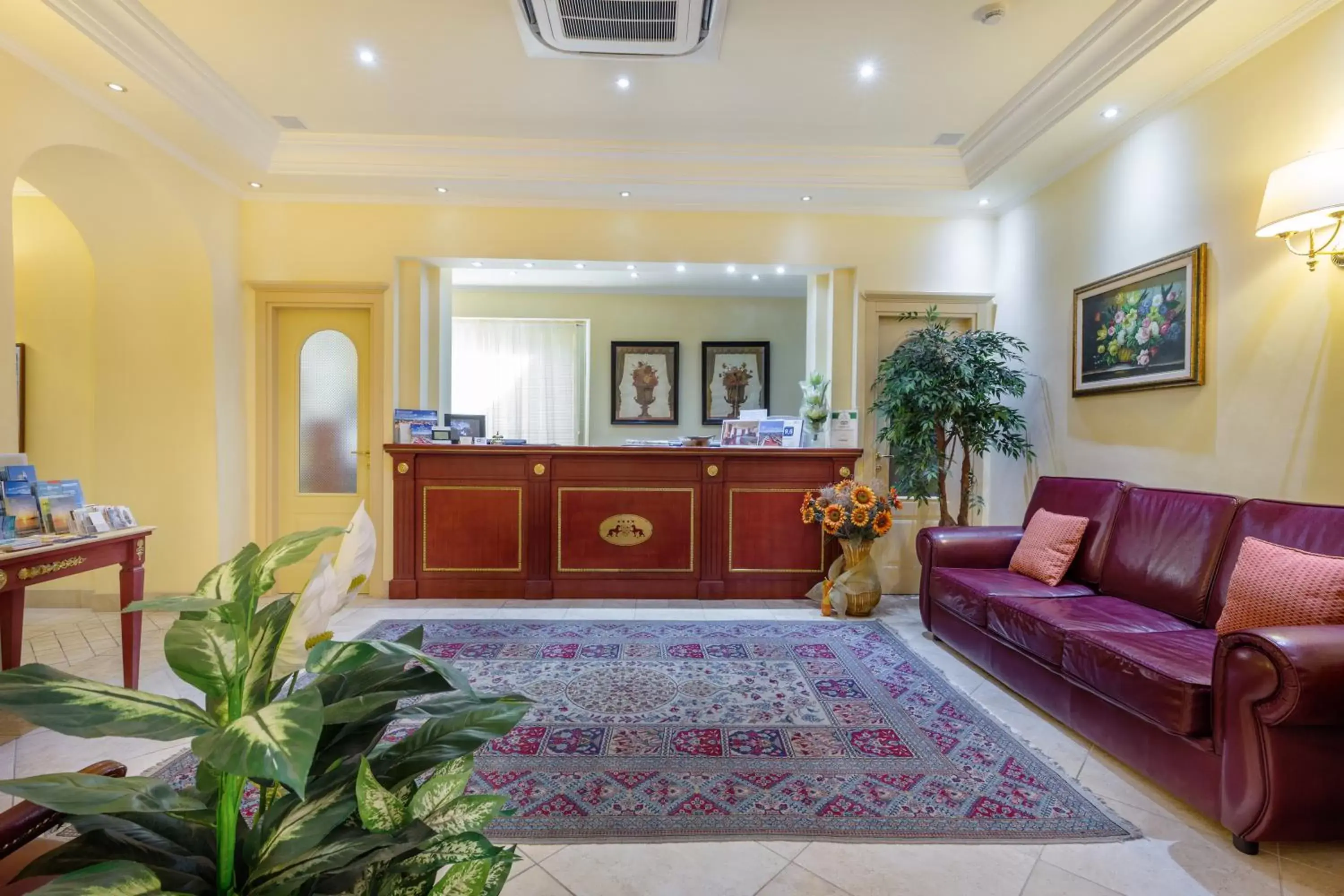 Lobby or reception in Hotel Panorama Lobby or reception in Hotel Panorama