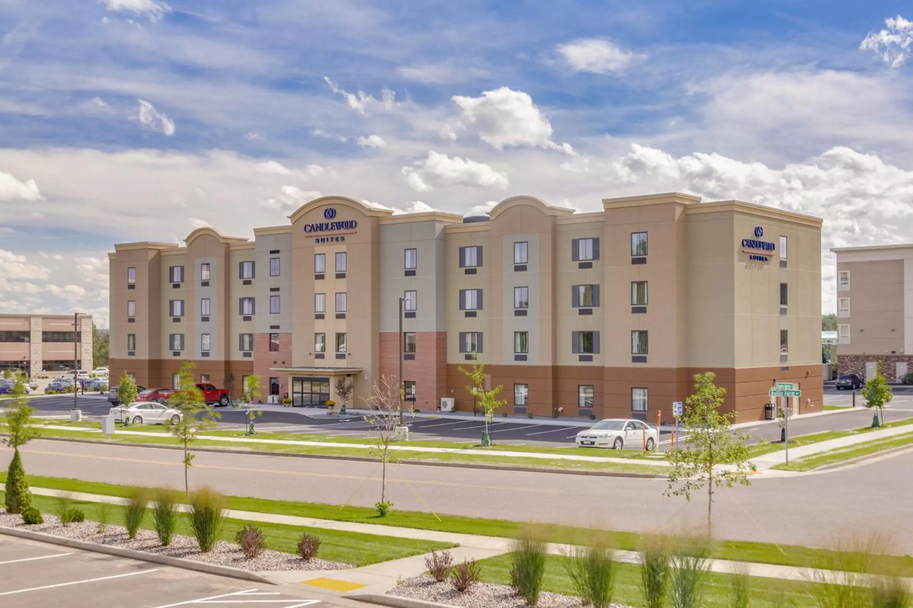 Property Building in Candlewood Suites Eau Claire I-94, an IHG Hotel