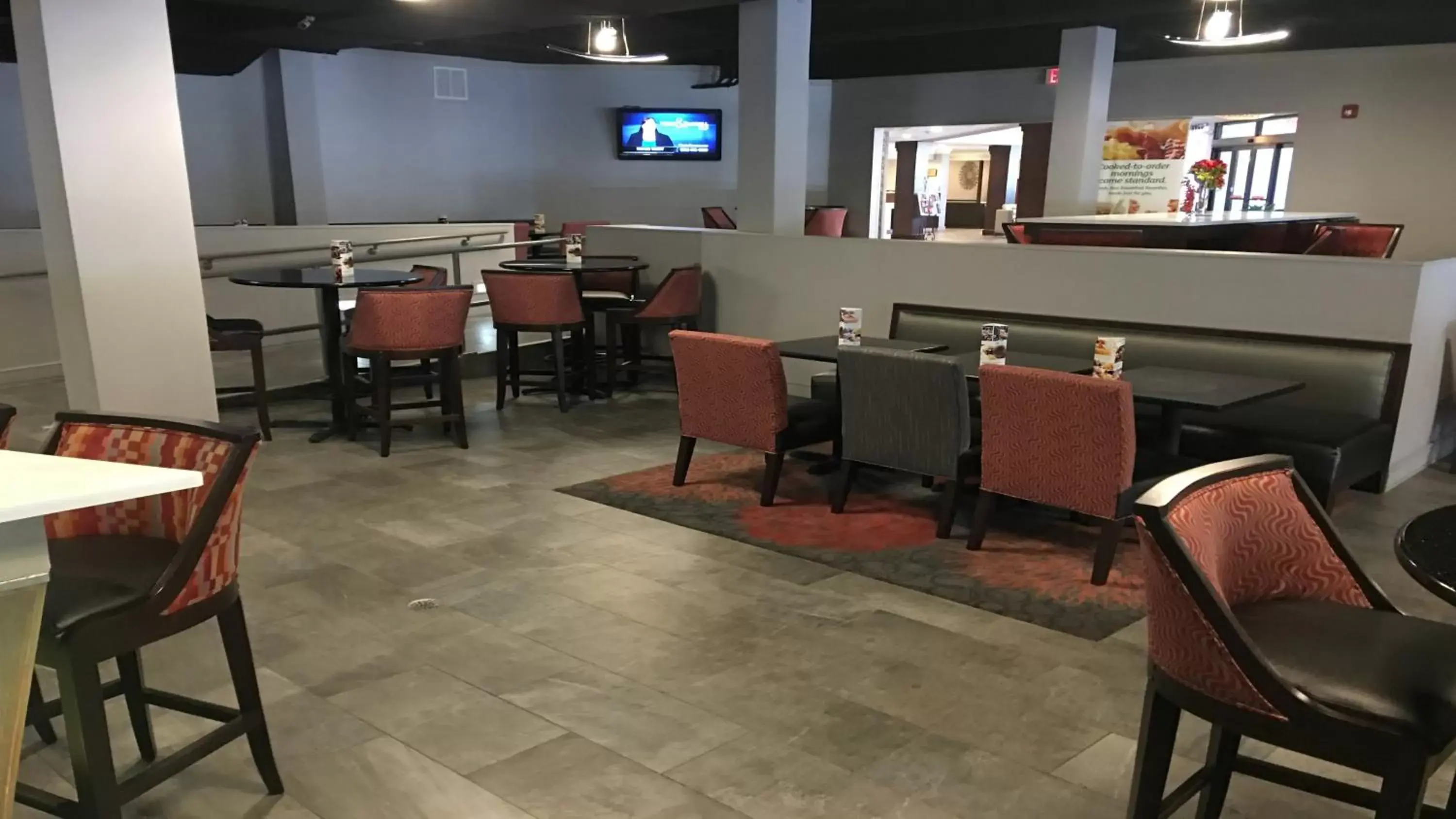 Restaurant/places to eat in Holiday Inn Mobile West I-10 by IHG Restaurant/places to eat in Holiday Inn Mobile West I-10 by IHG