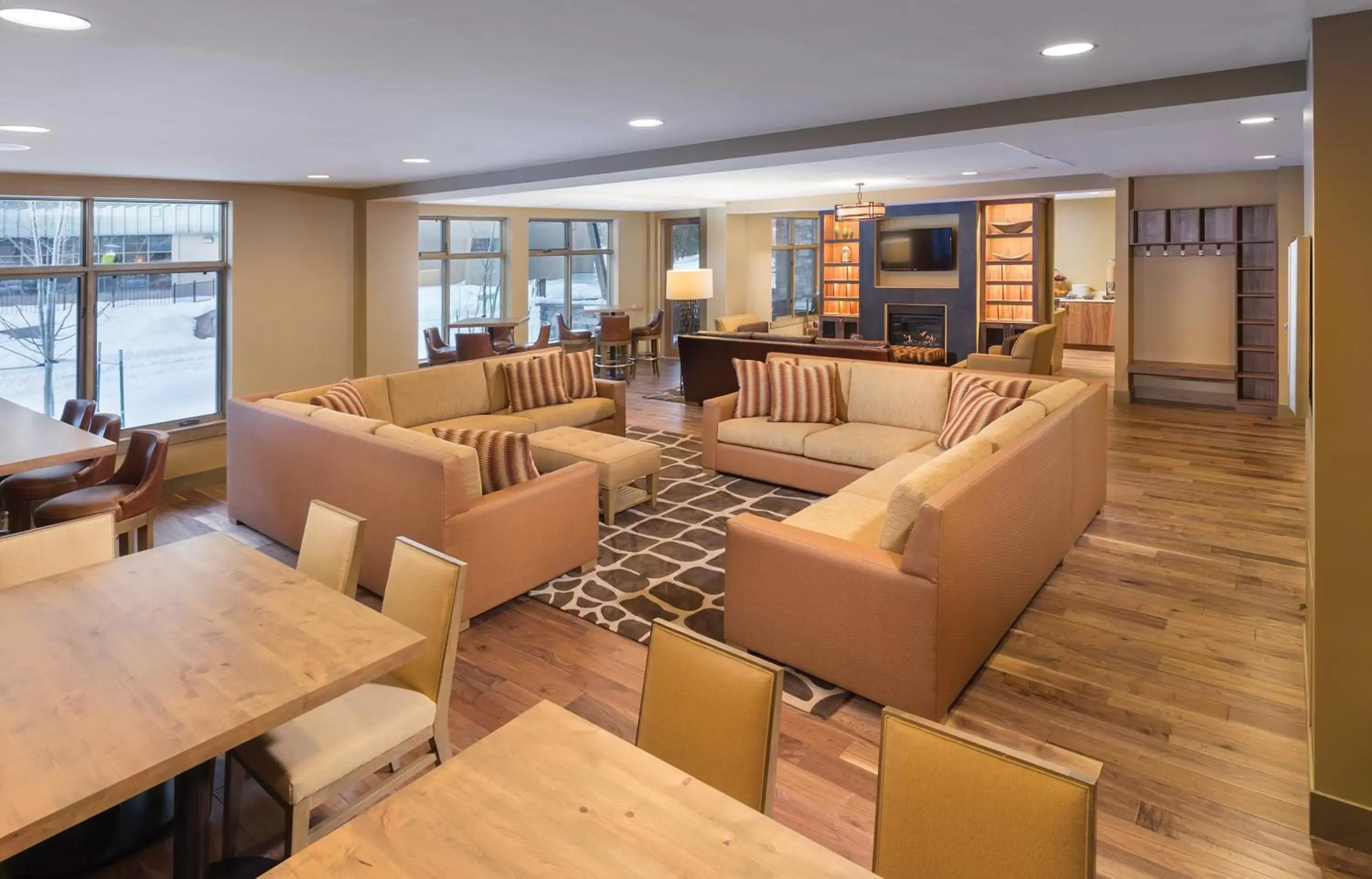 Lobby or reception, Lounge/Bar in Club Wyndham Resort at Avon