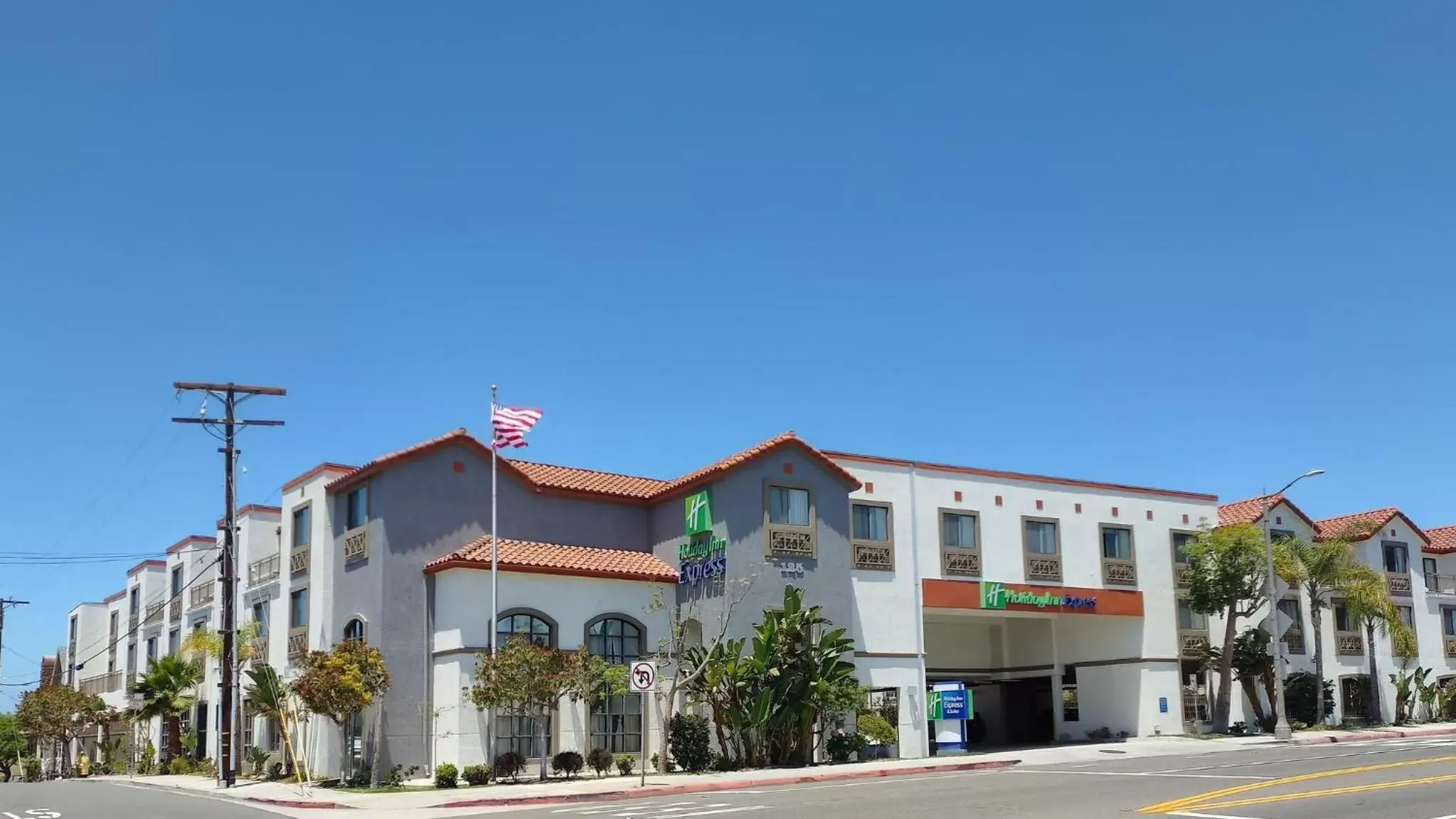 Property Building in Holiday Inn Express Hotel & Suites Hermosa Beach, an IHG Hotel