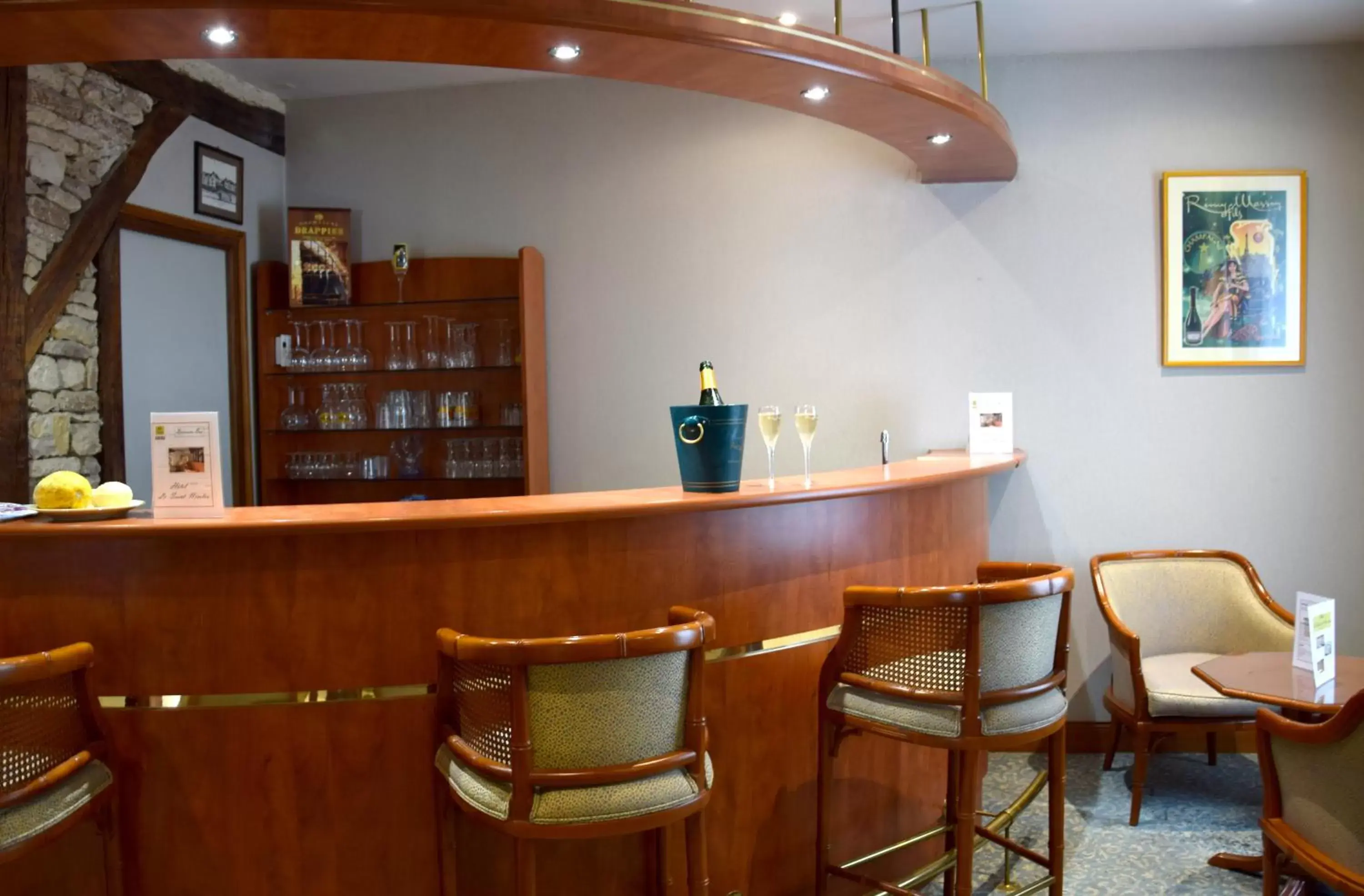 Lounge or bar, Lounge/Bar in Logis Le Saint Nicolas