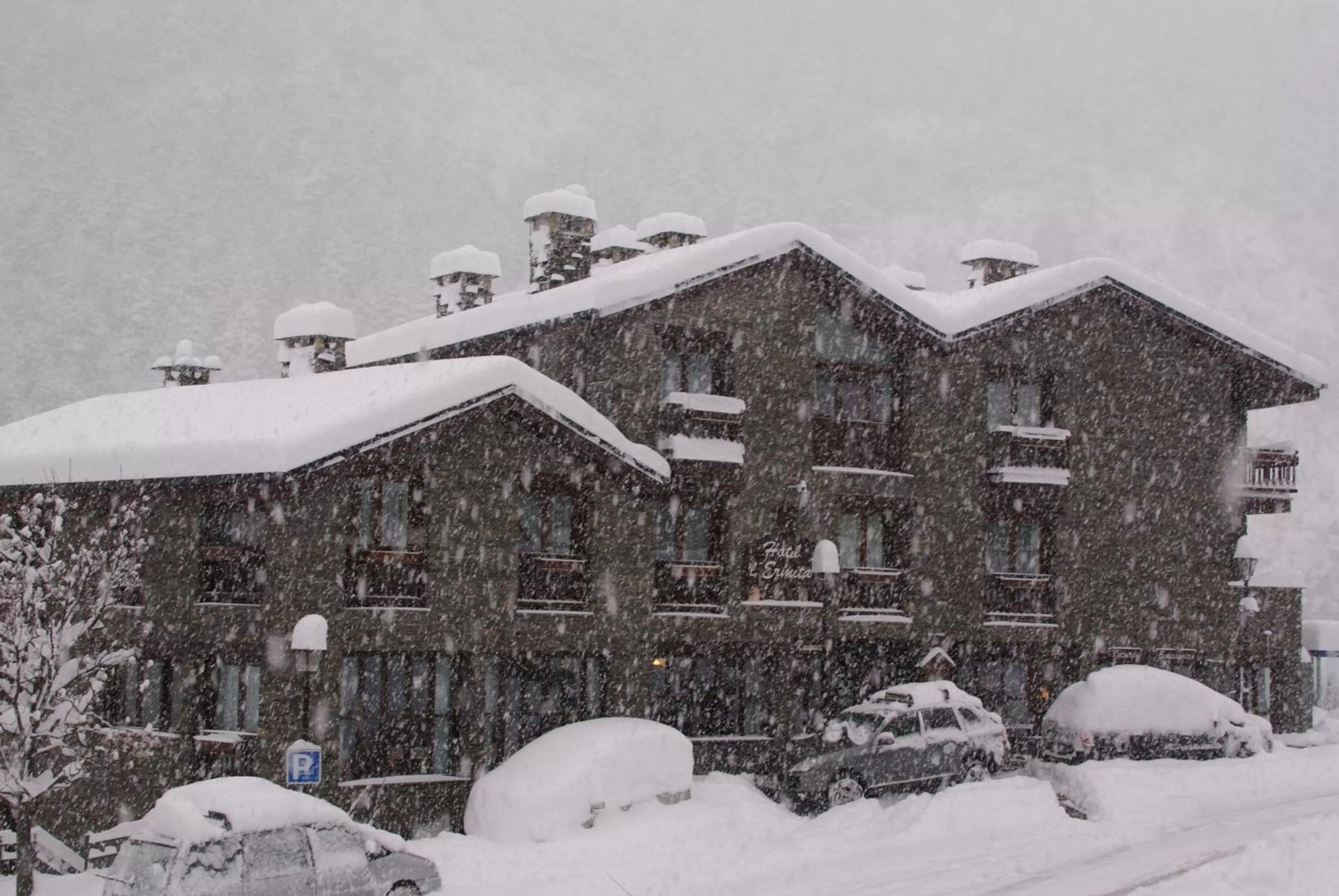 Facade/entrance in Hotel L’Ermita B&B