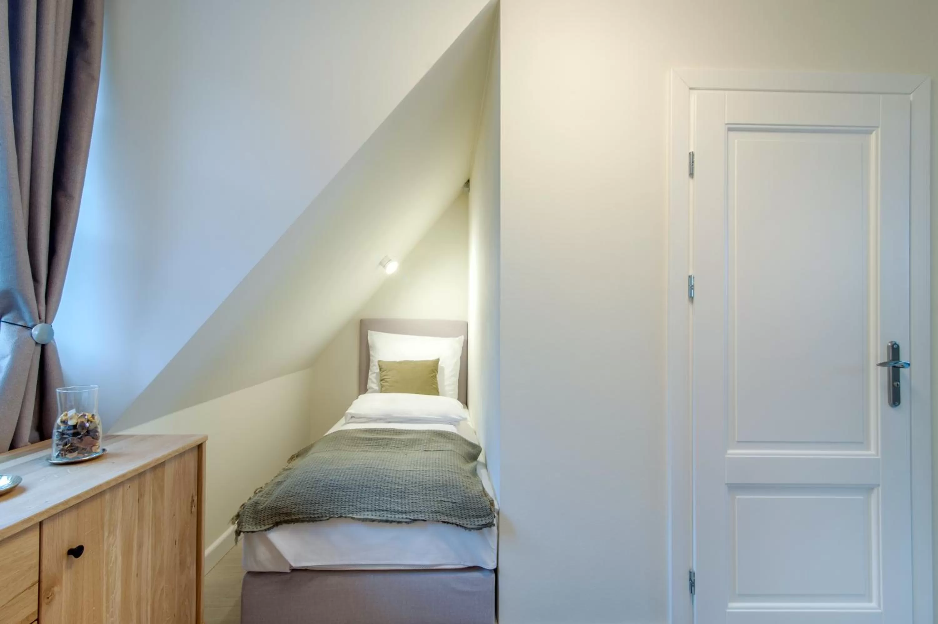 Bed in artROOM