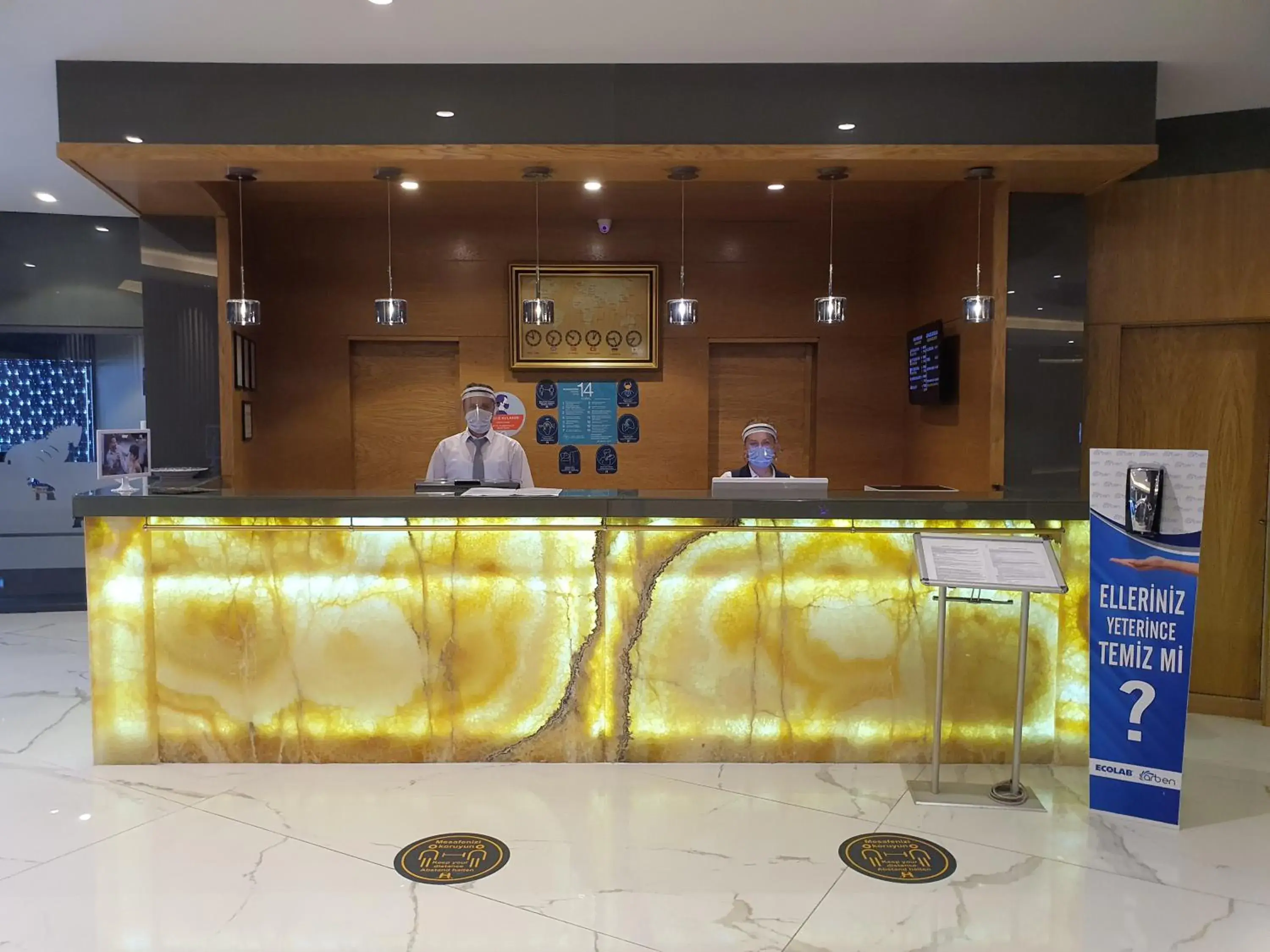 Lobby/Reception in Akol Hotel