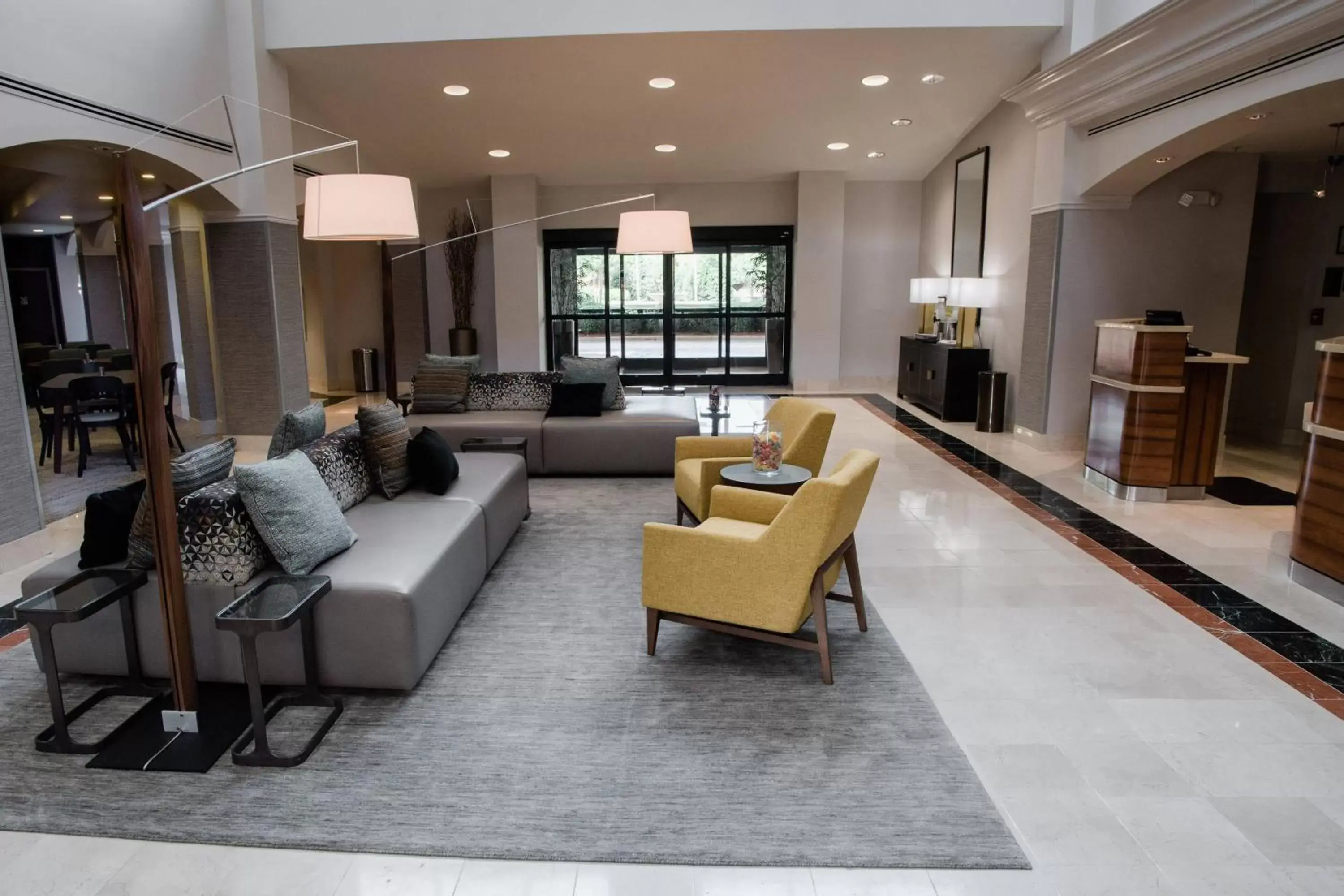 Lobby or reception, Seating Area in Courtyard by Marriott Hickory