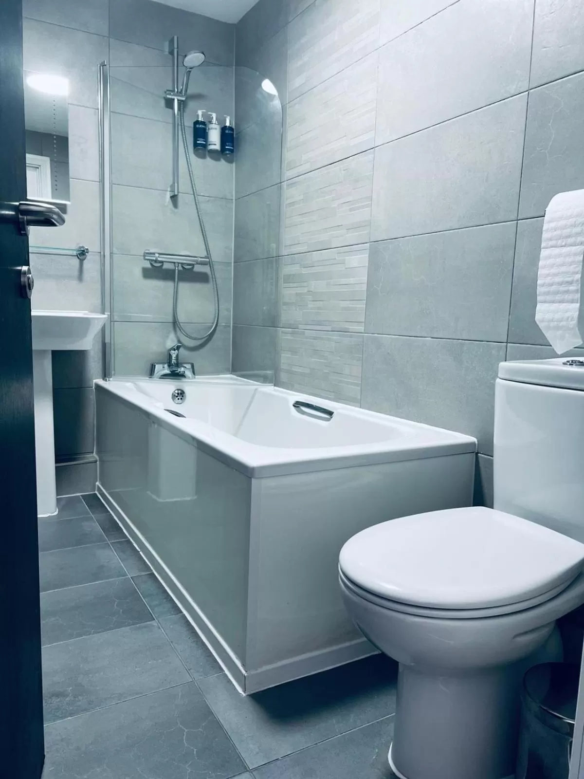 Bathroom in Llandudno Bay Hotel