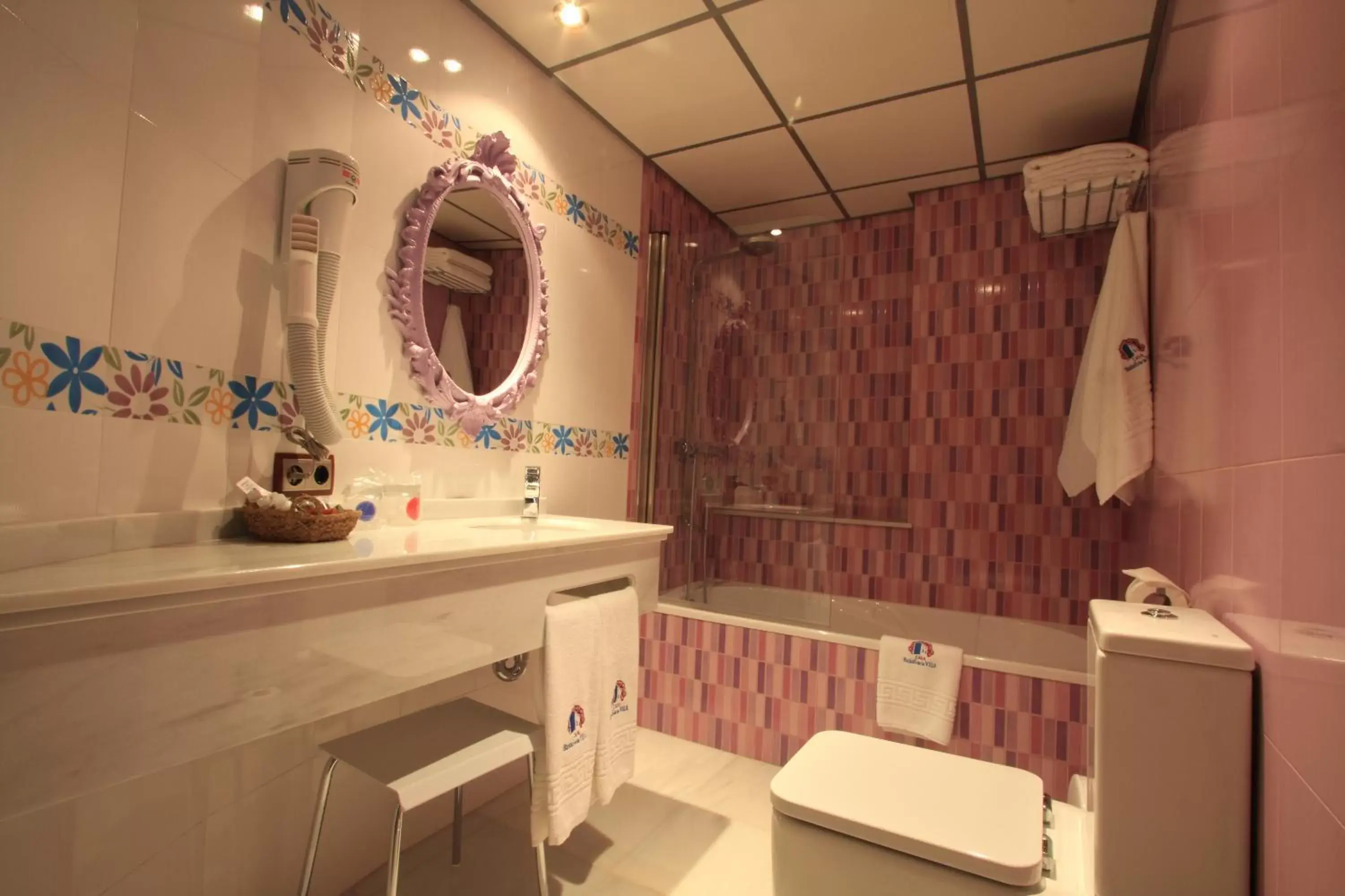 Toilet, Bathroom in Casa Baños de la Villa