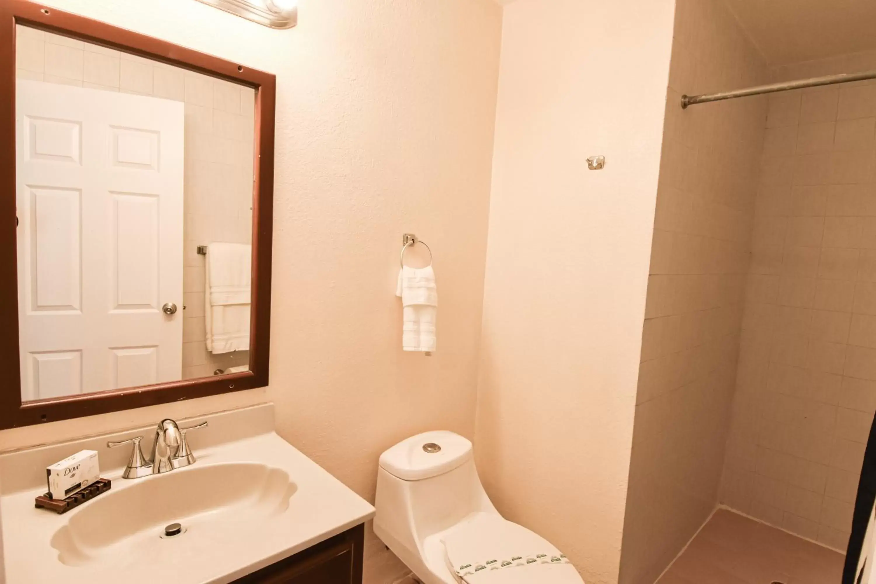 Bathroom in Quinta Pacifica Beachfront Villas