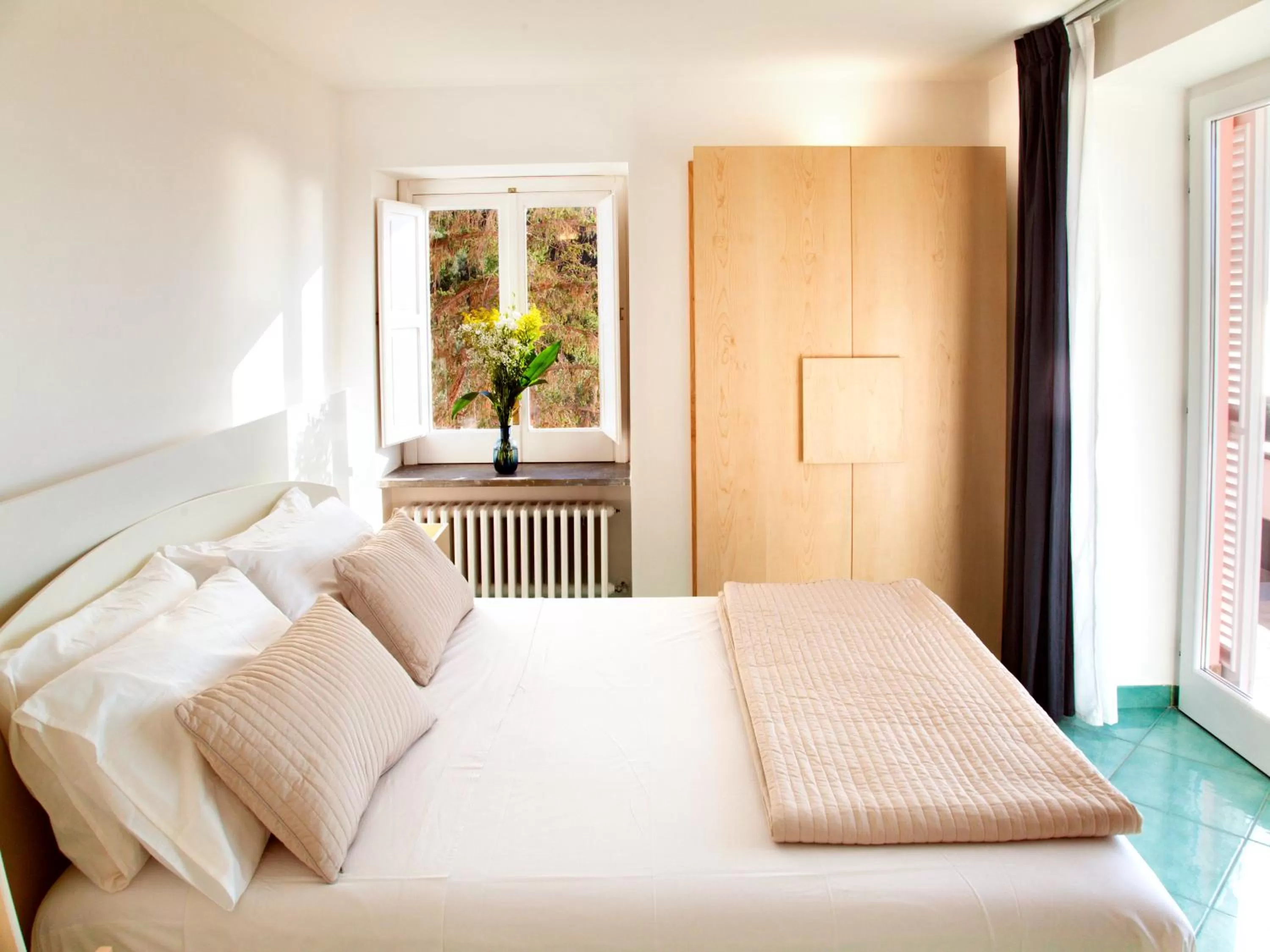 Photo of the whole room, Bed in Antonio Massa Lubrense