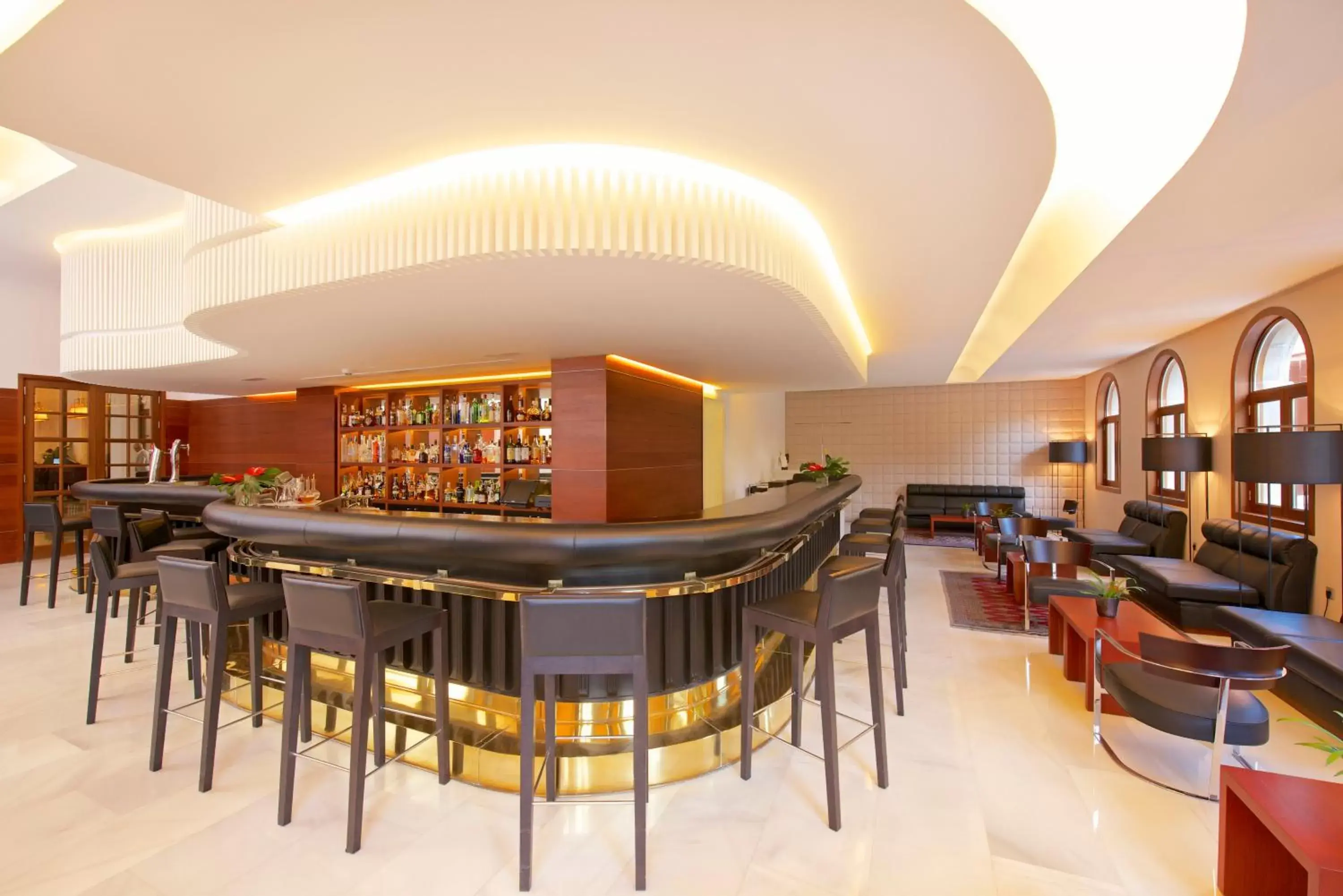 Restaurant/places to eat, Lounge/Bar in Iberostar Heritage Grand Mencey