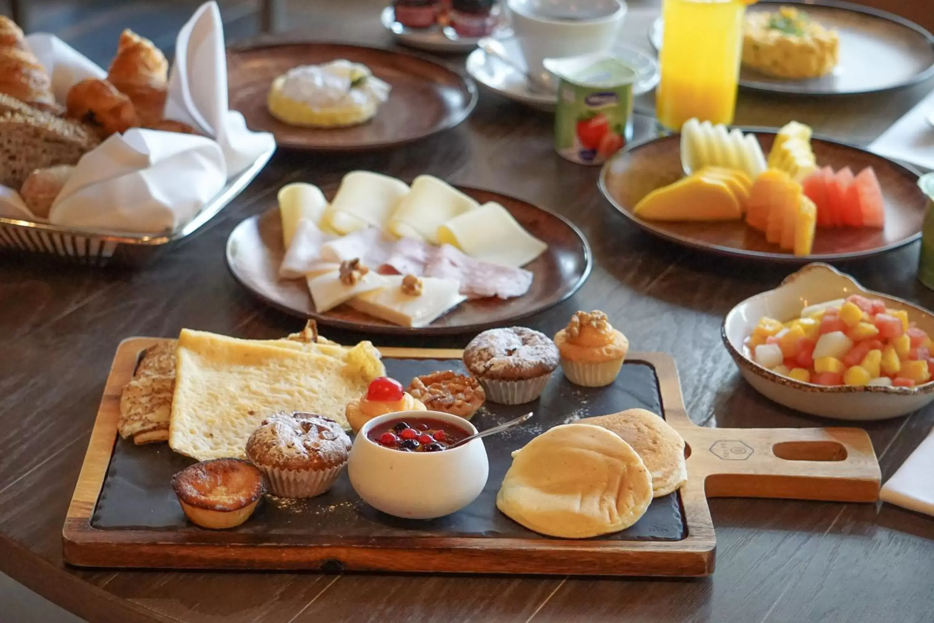 Breakfast in Crowne Plaza Porto, an IHG Hotel