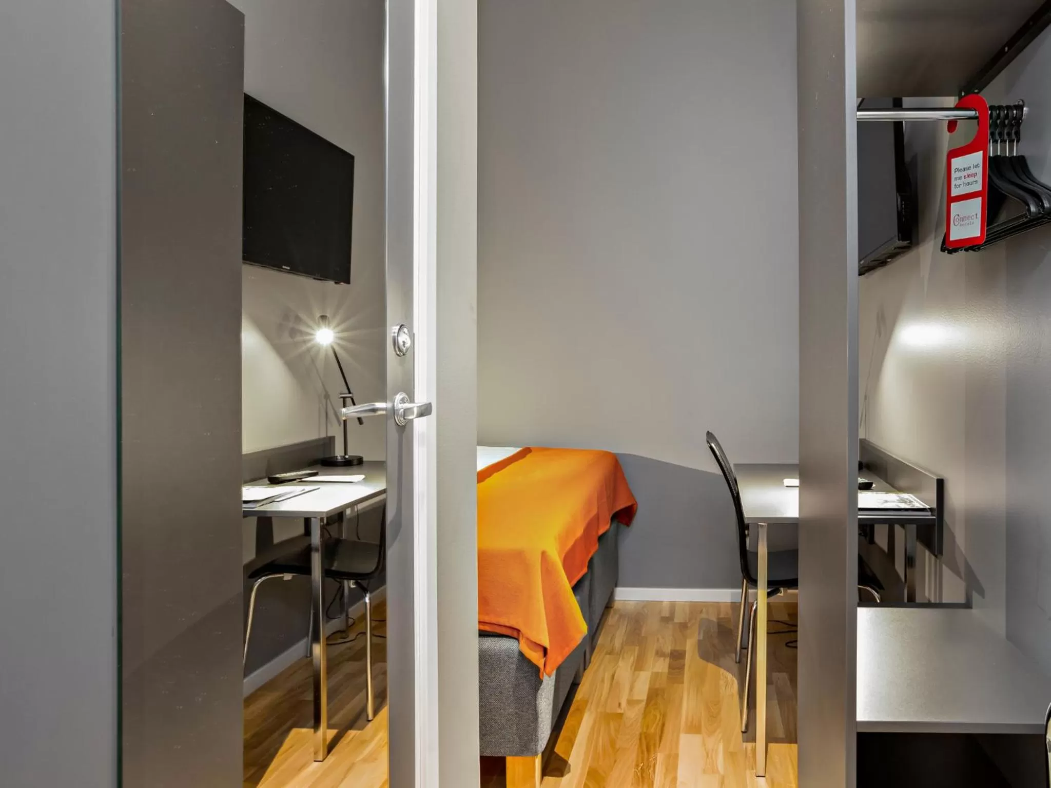 Bedroom, Dining Area in Connect Hotel City