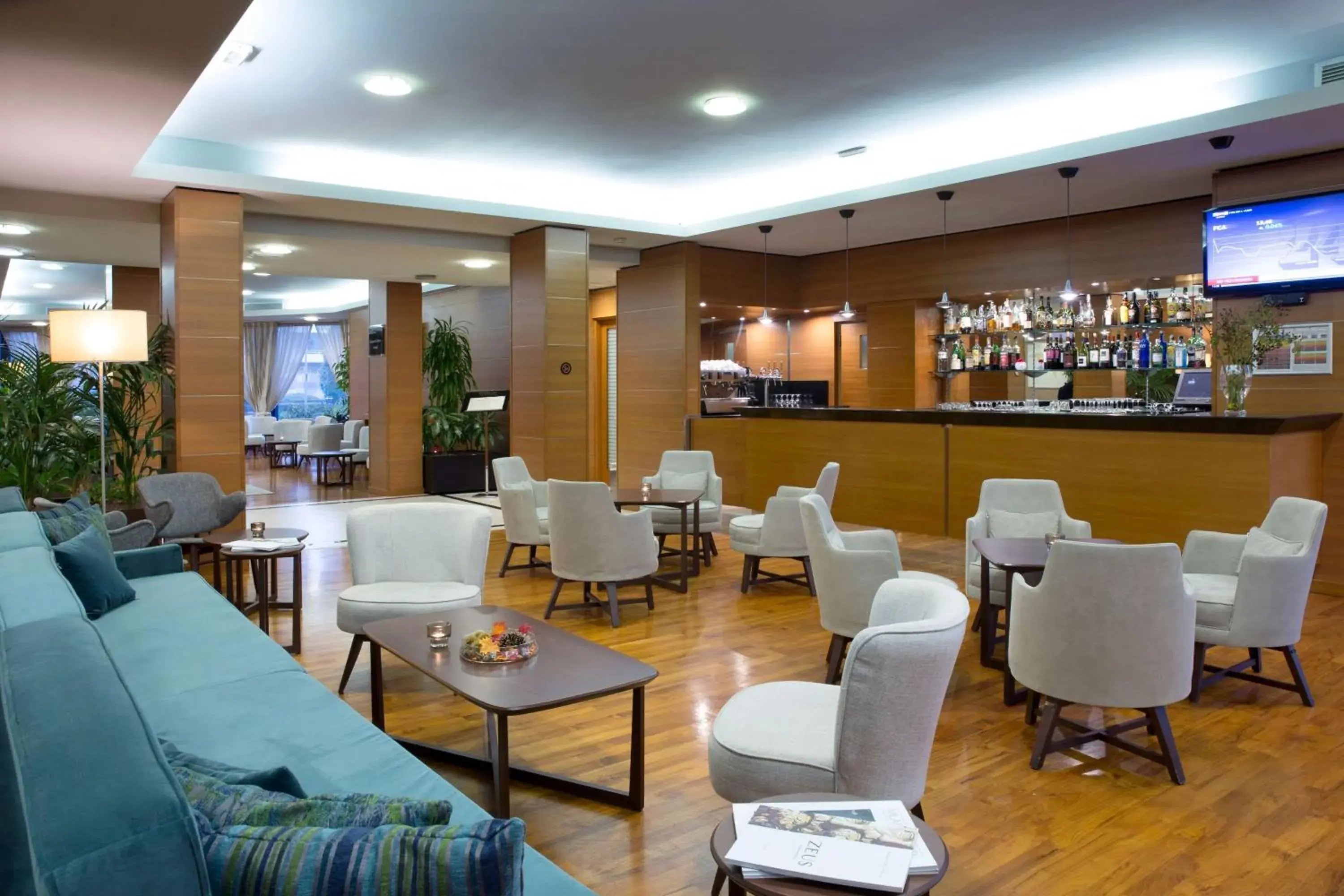 Lobby or reception, Lounge/Bar in Dolce by Wyndham Milan Malpensa