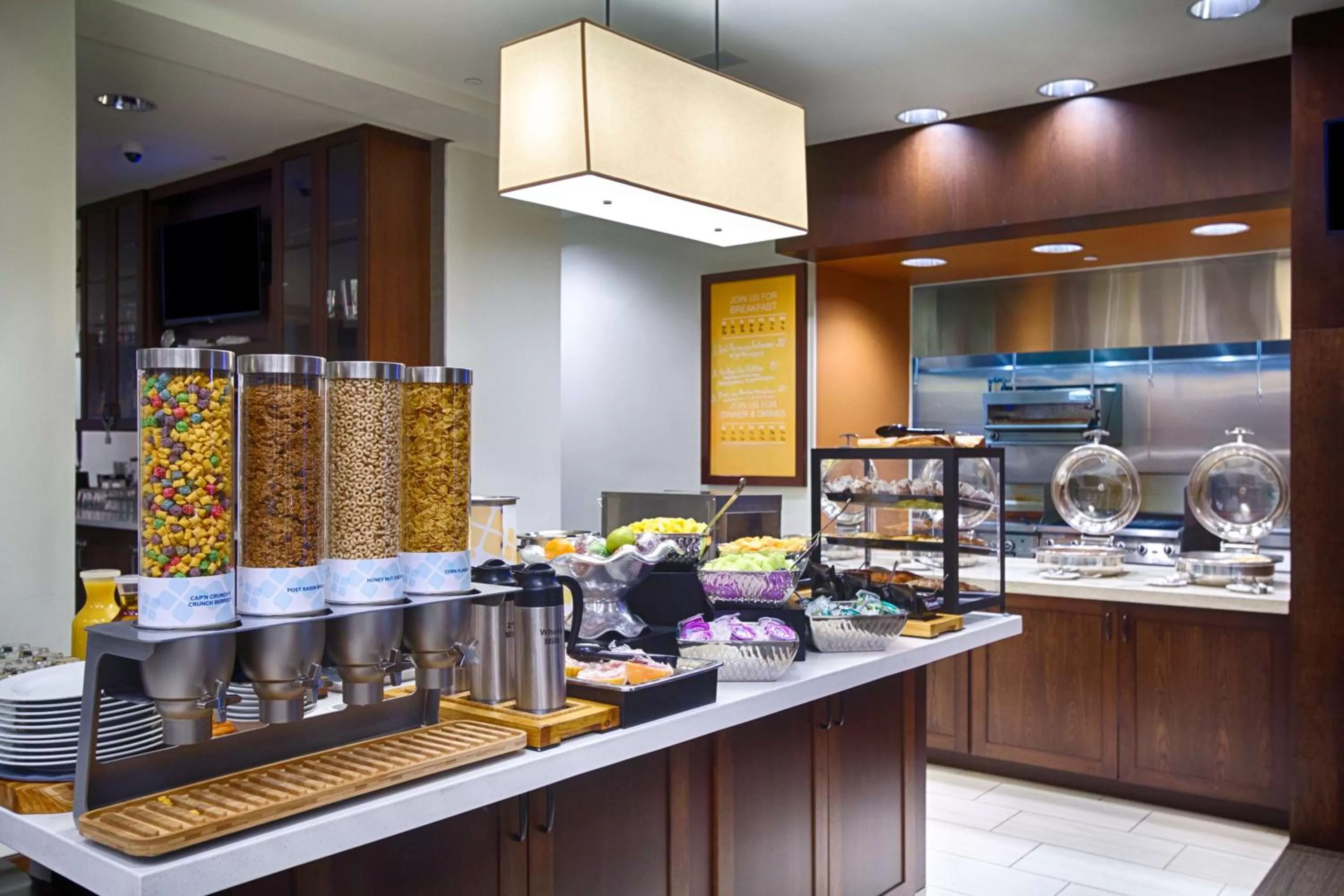 Restaurant/places to eat in Hilton Garden Inn Salina