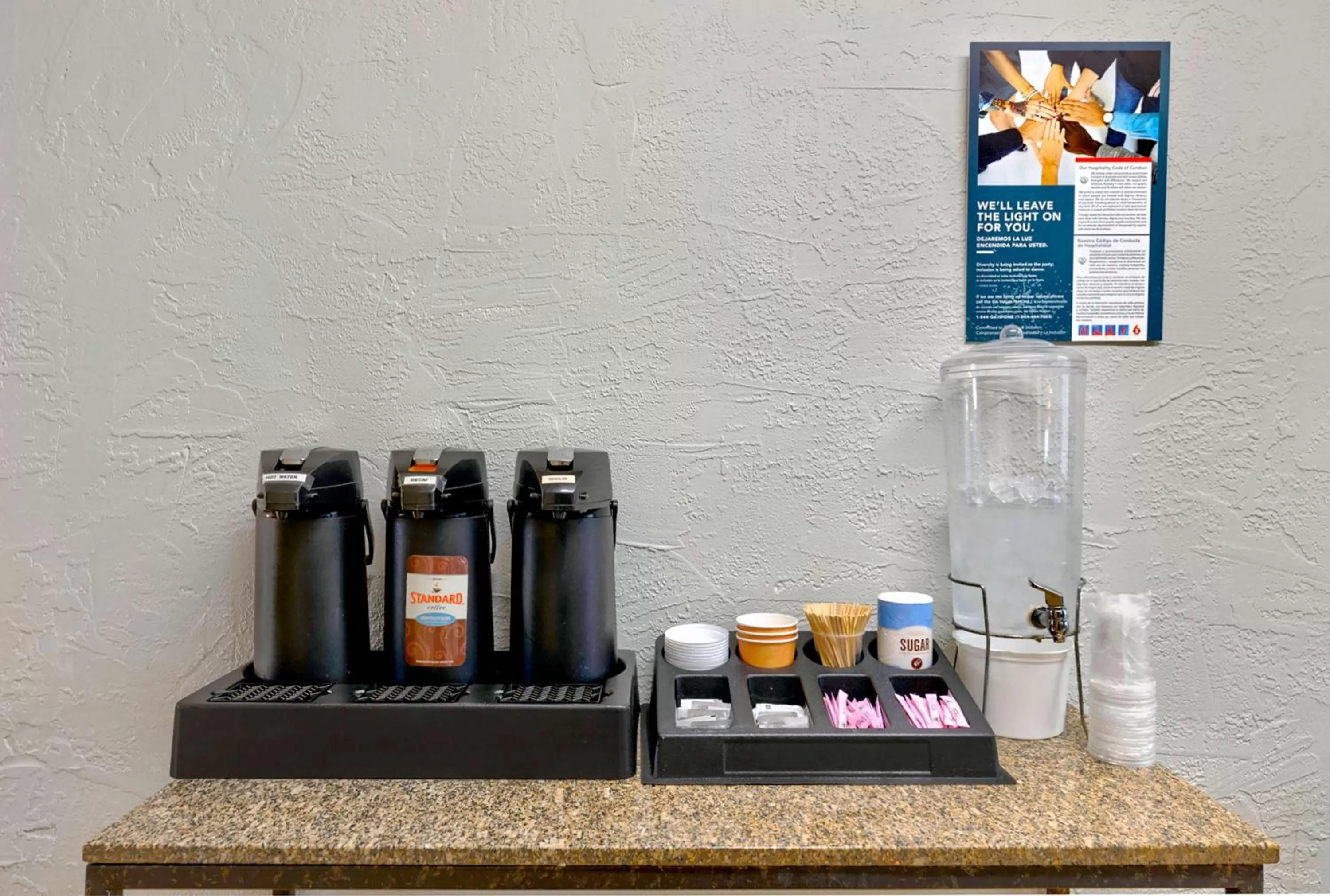 Restaurant/places to eat in Motel 6-Oak Creek, WI