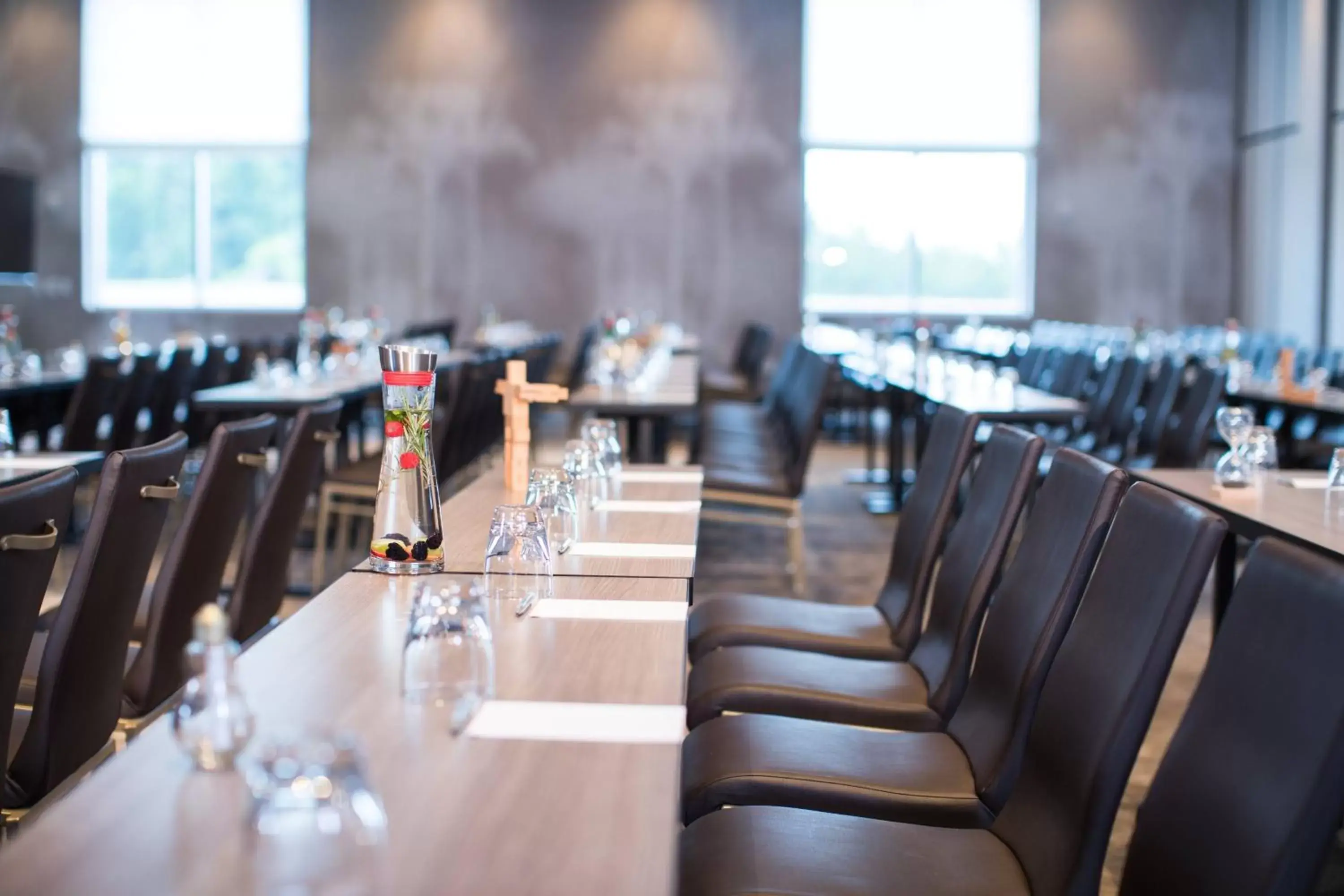 Meeting/conference room, Restaurant/Places to Eat in Renaissance Atlanta Airport Gateway Hotel