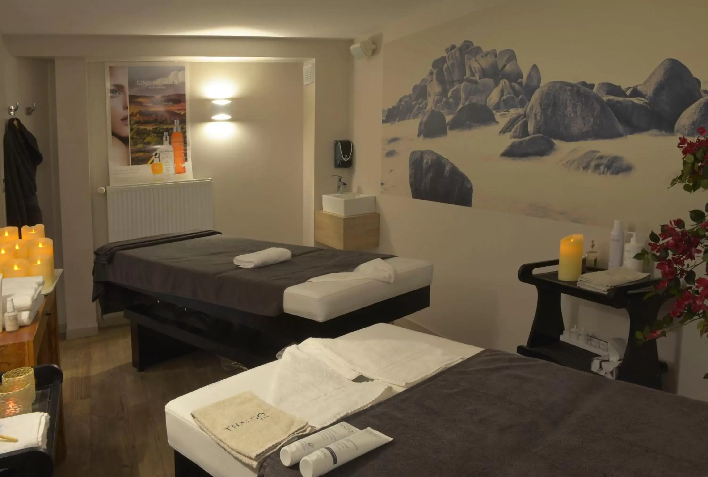 Massage, Bed in Best Western Les Bains Hotel et SPA