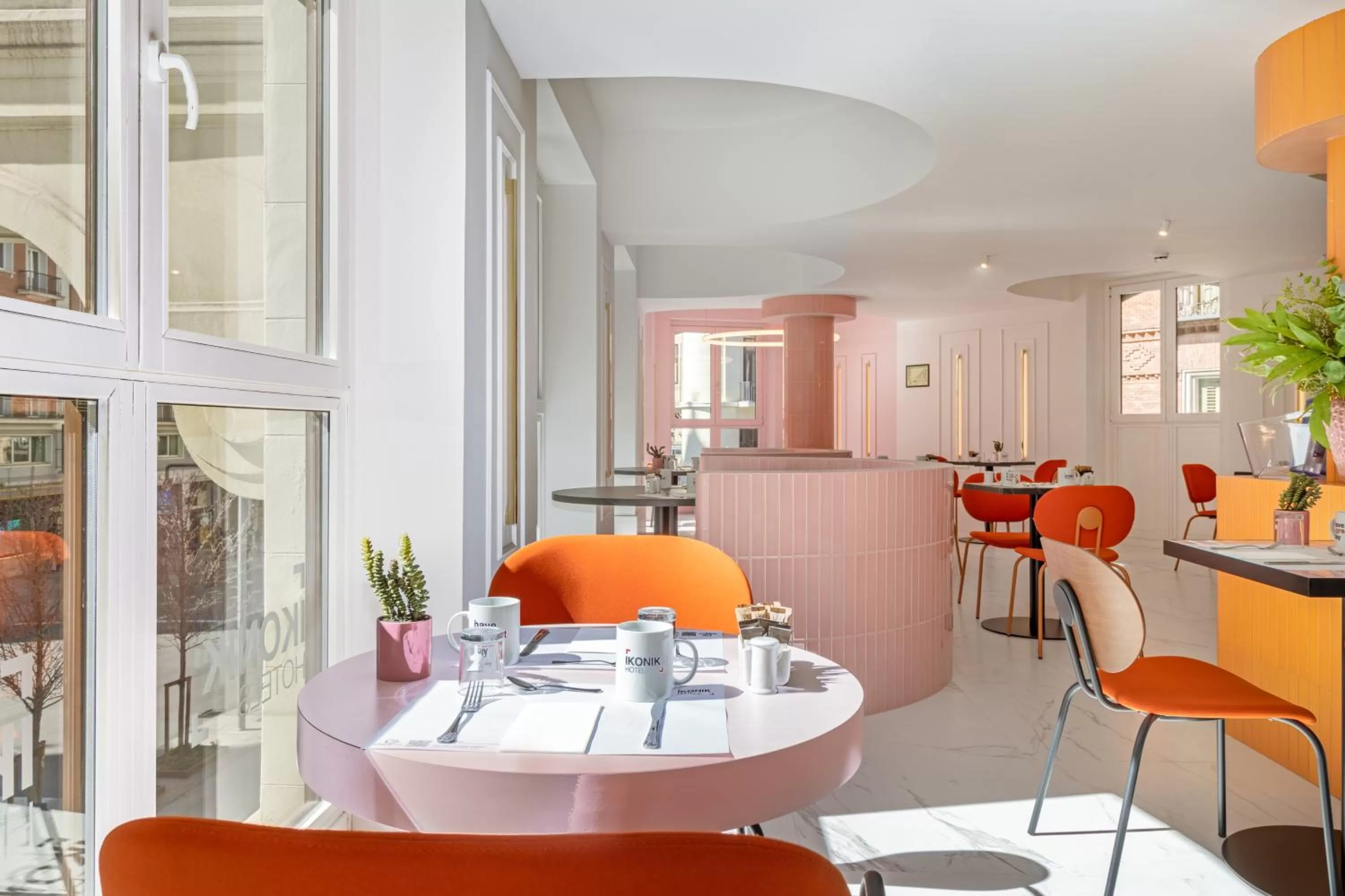 Breakfast in Ikonik Gran Vía