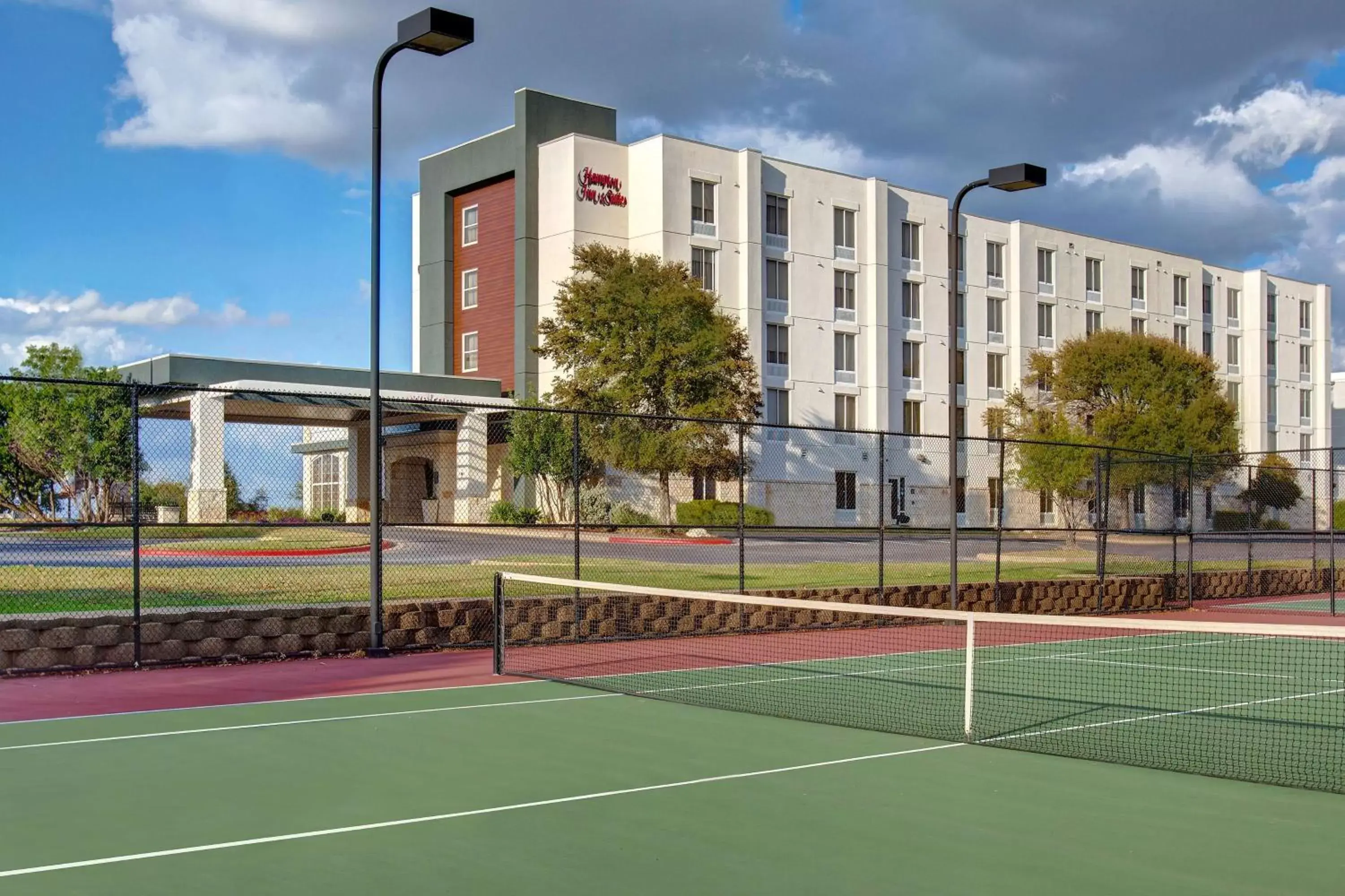 Sports, Tennis/Squash in Hampton Inn & Suites-Austin Airport