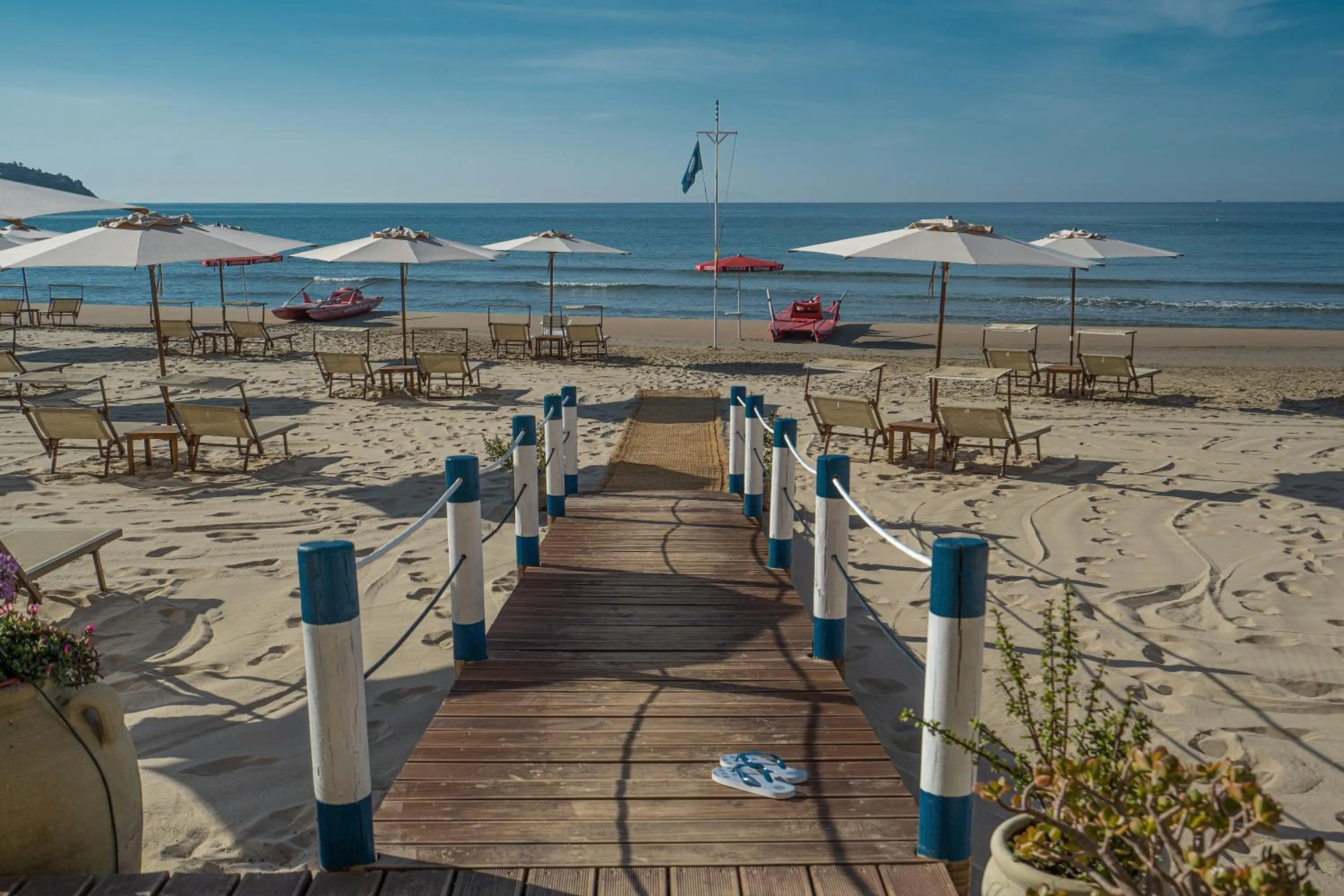 Beach in Summit Hotel