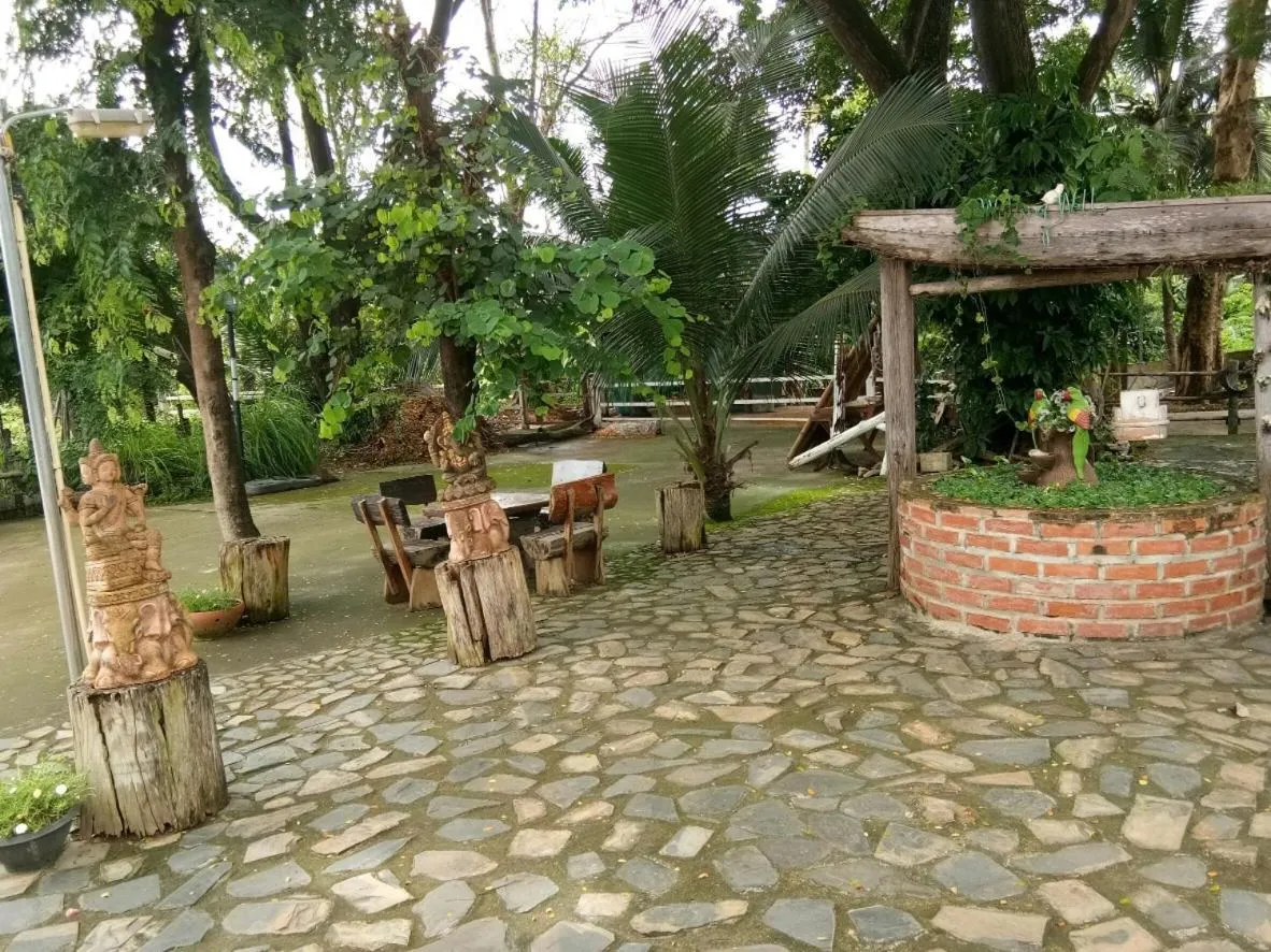 Scenic Riverside Resort