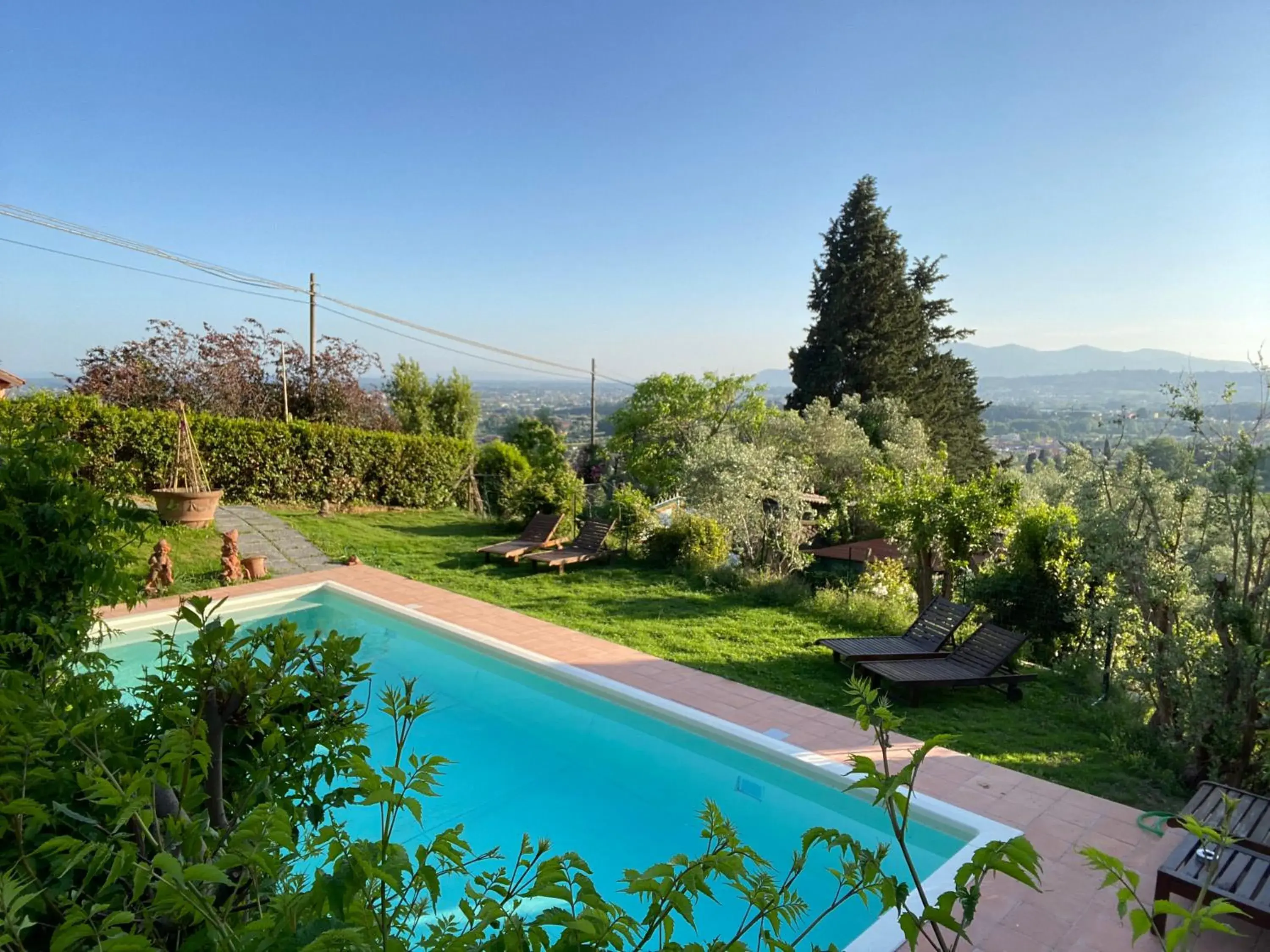 Swimming Pool in Hotel Villa Sermolli