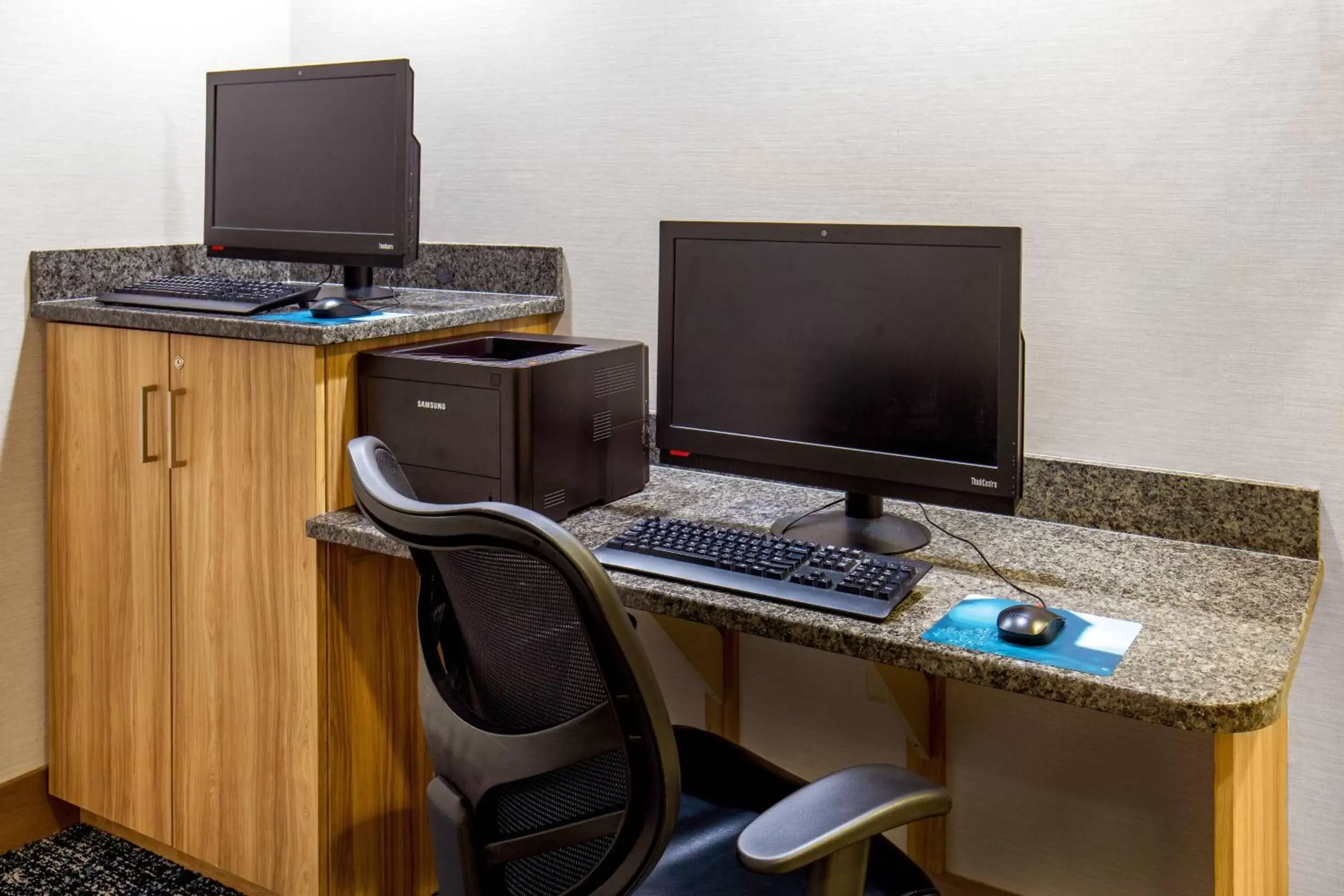 Business facilities, Business Area/Conference Room in Fairfield Inn & Suites Lancaster