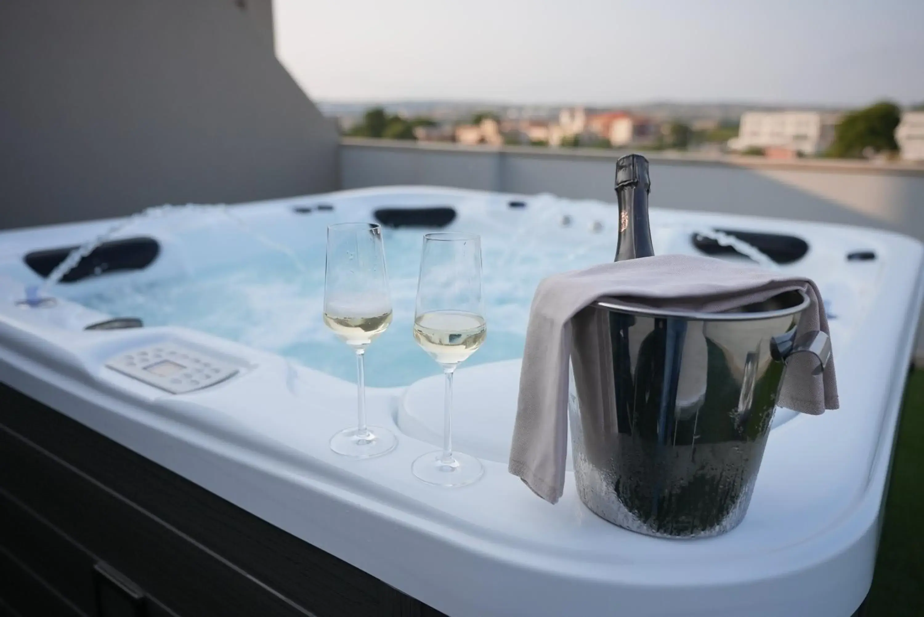 Hot Tub in Hotel Torre Del Sud