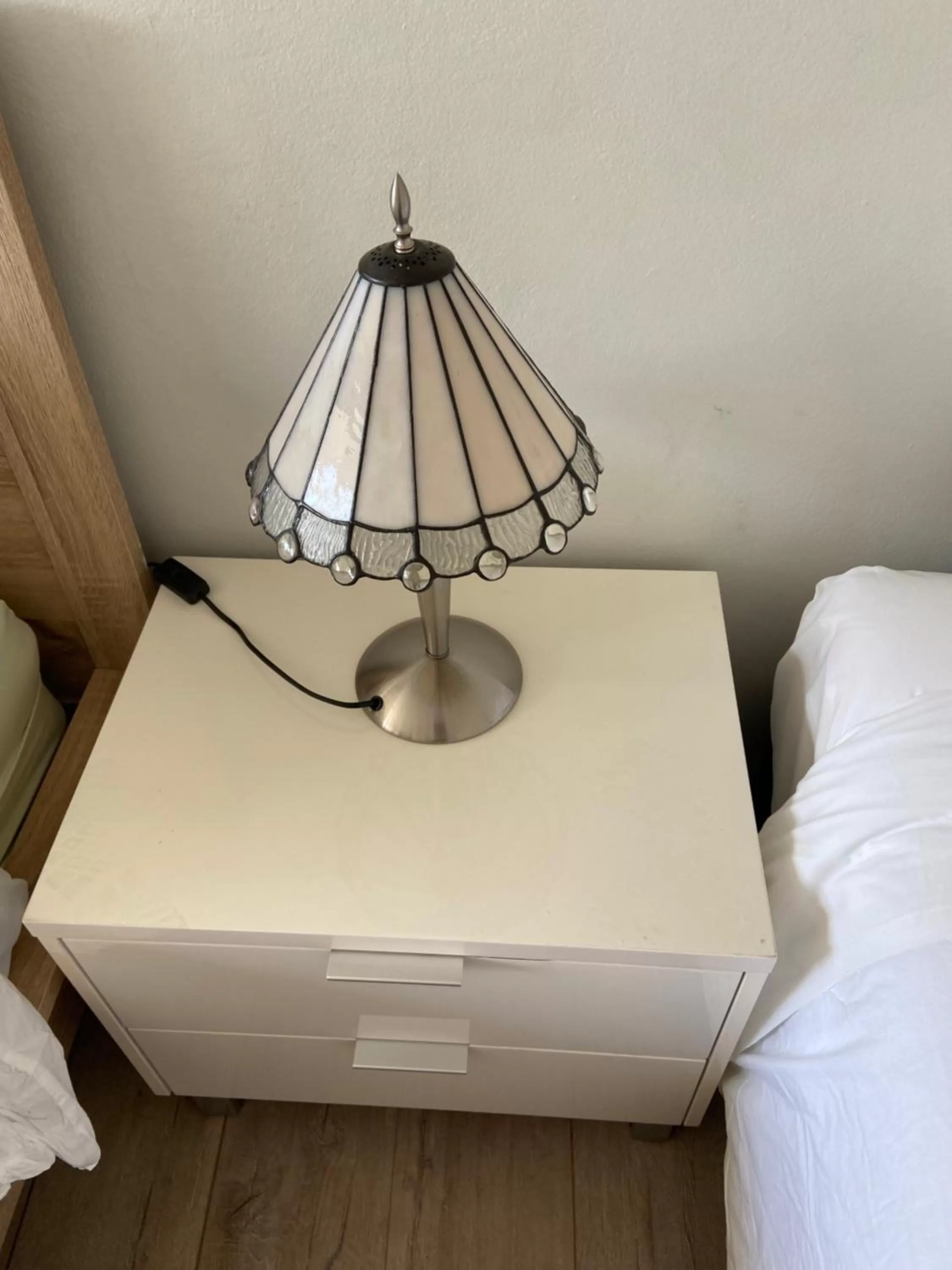 Bed in Ettalong Beach motel