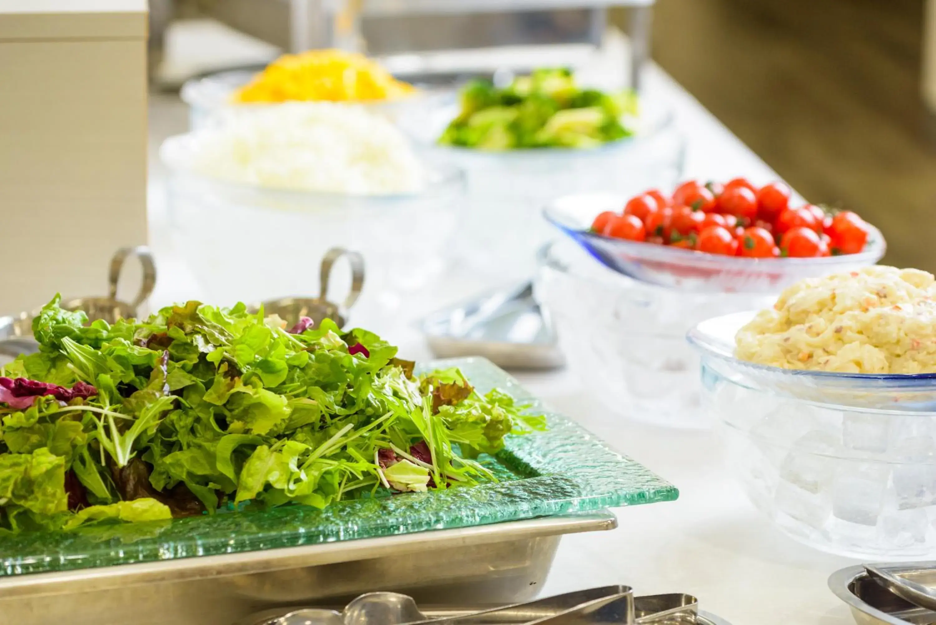 Breakfast in SureStay Plus Hotel by Best Western Shin-Osaka Breakfast in SureStay Plus Hotel by Best Western Shin-Osaka