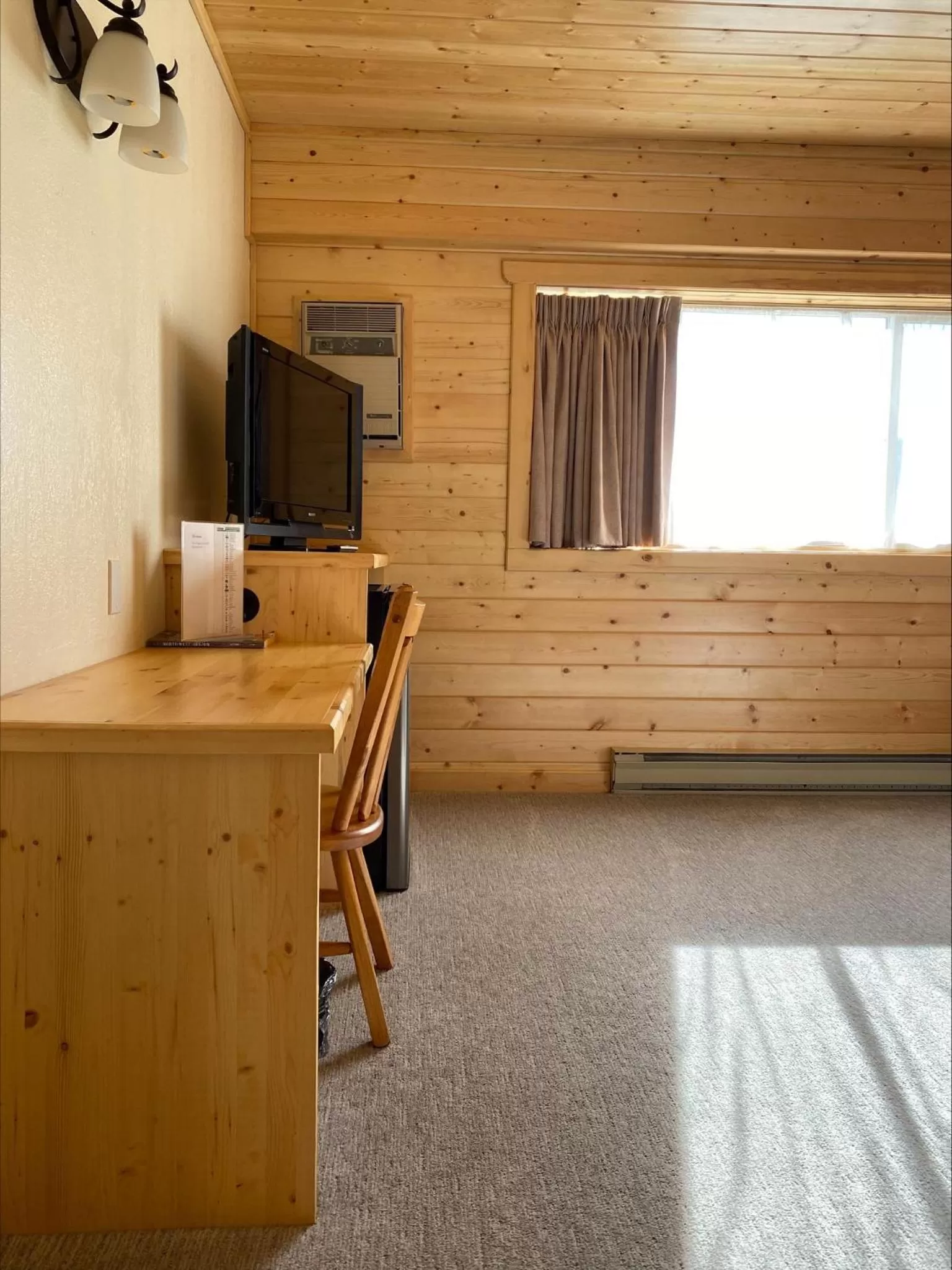 Living room in Stork Nest Inn