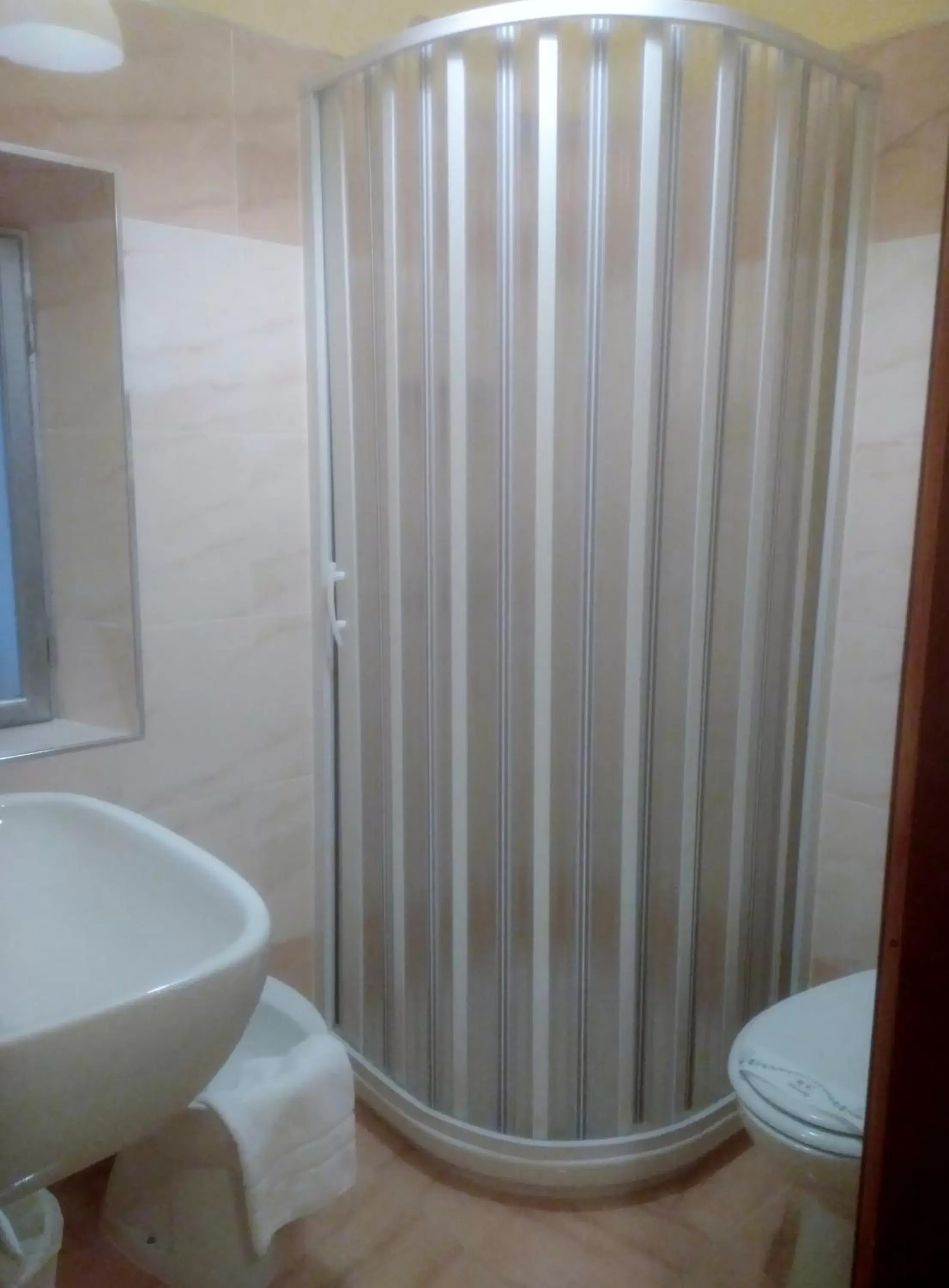 Bathroom in Giappone Inn Parking Hotel