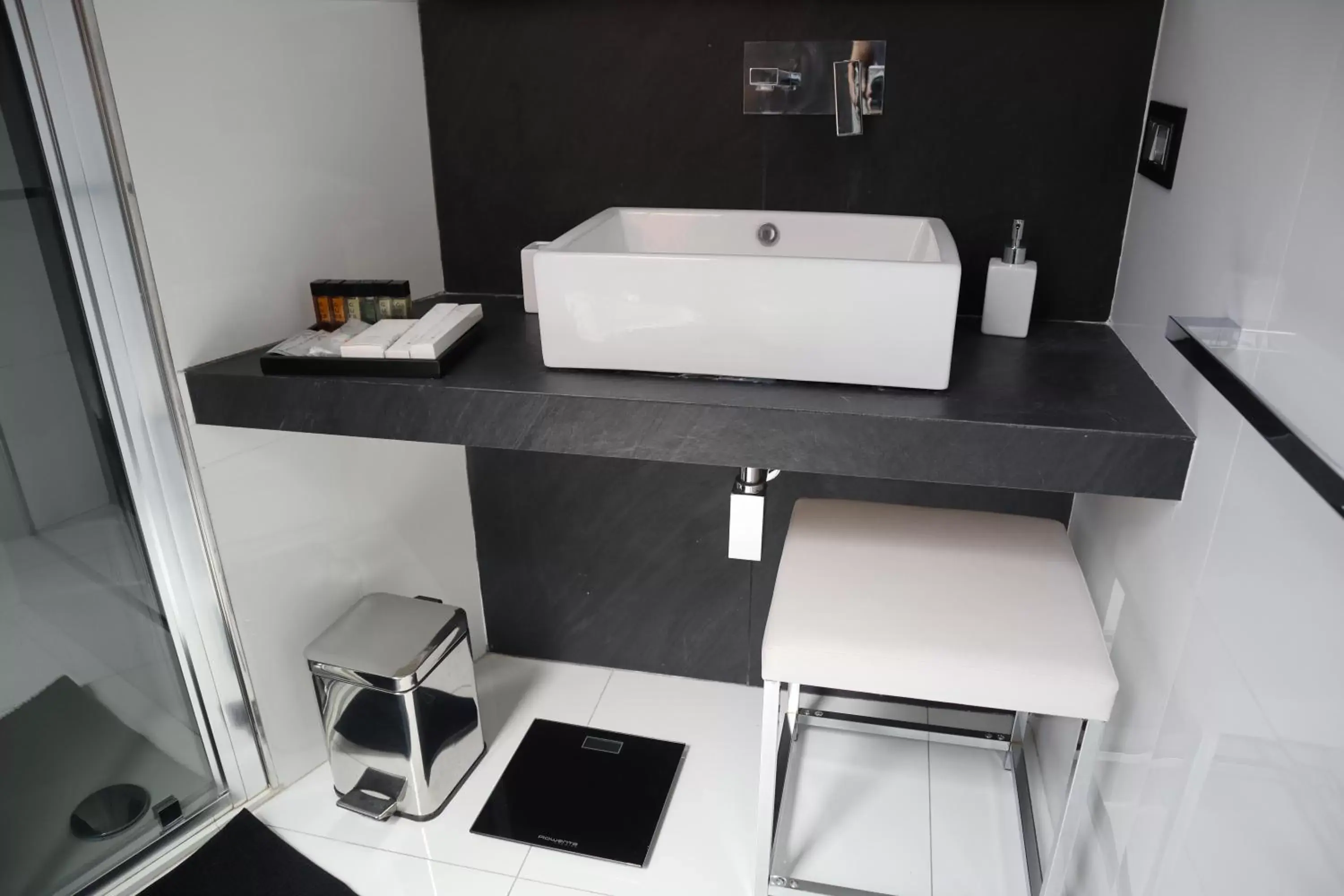 Bathroom in Rettifilo 201 Exclusive Rooms