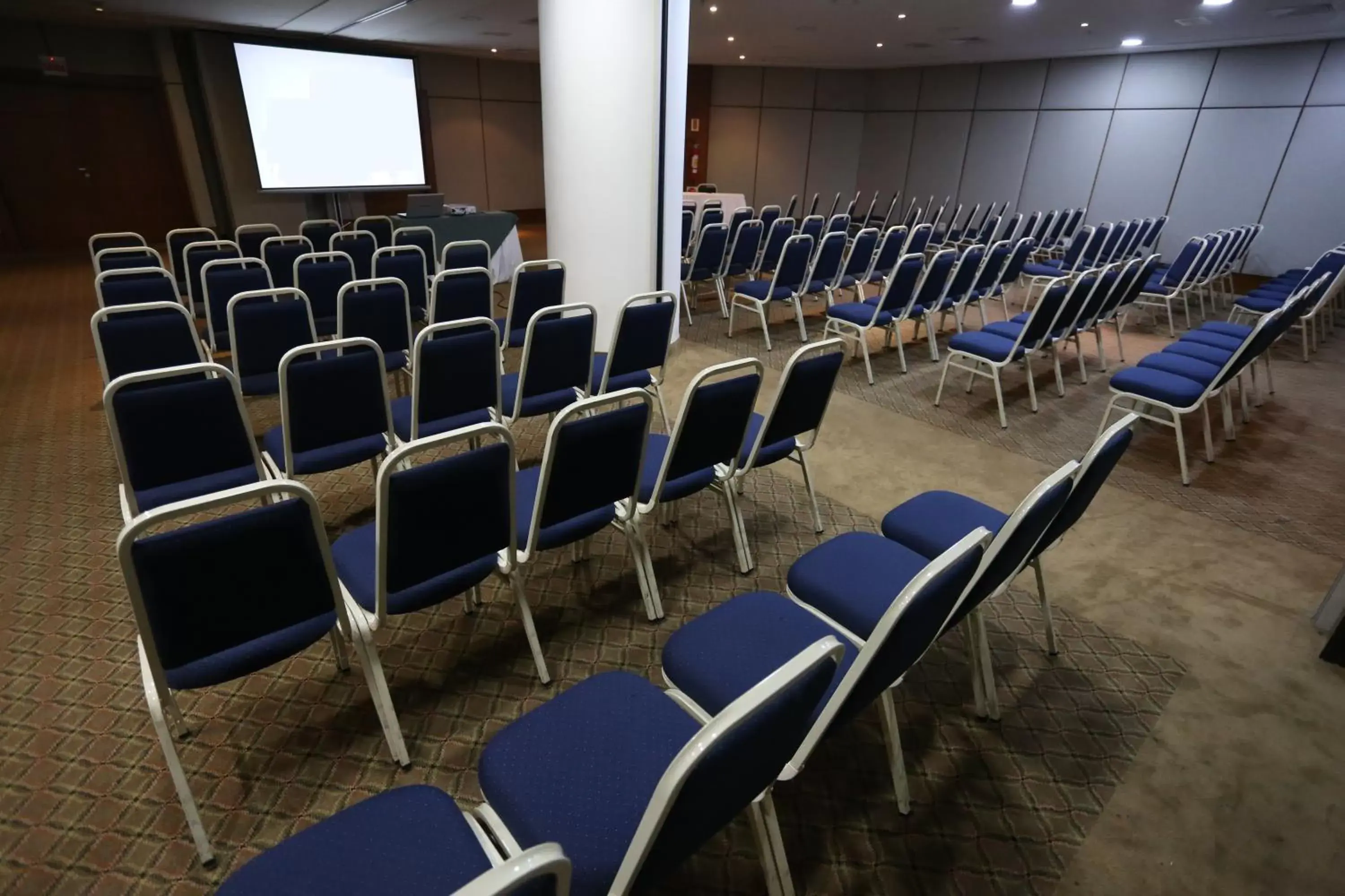 Business facilities in Bourbon Joinville Convention Hotel