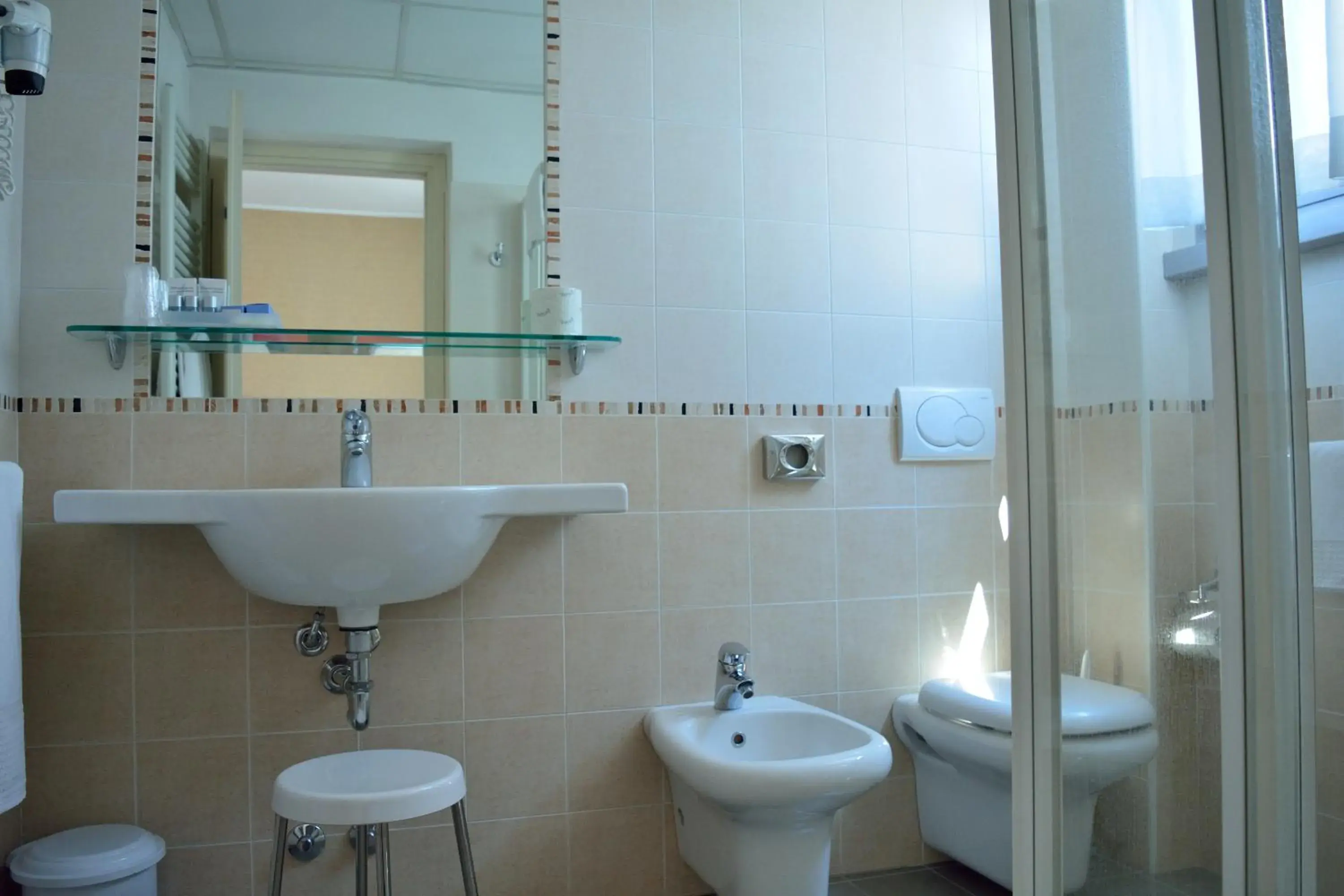 Toilet, Bathroom in Hotel Susa