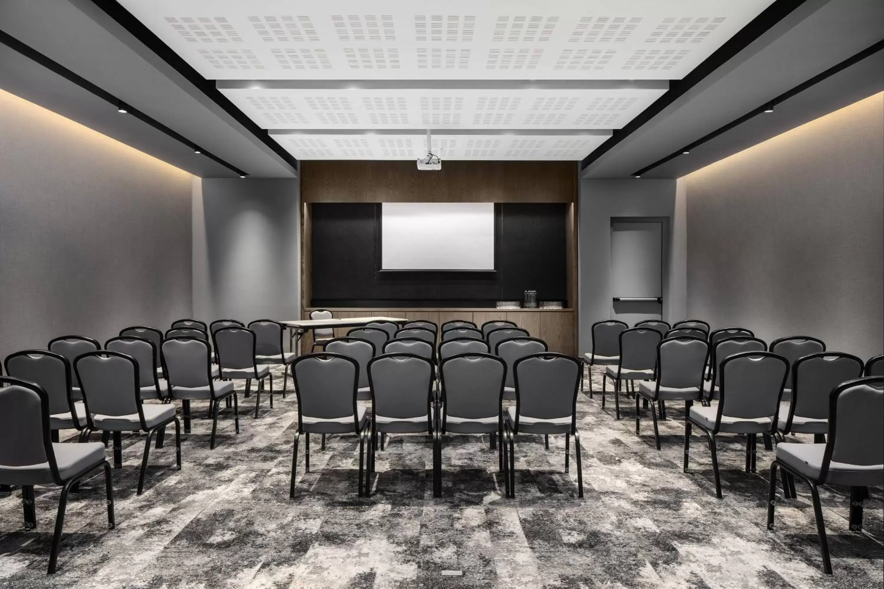 Meeting/conference room in Marriott Executive Apartments Johannesburg, Melrose Arch
