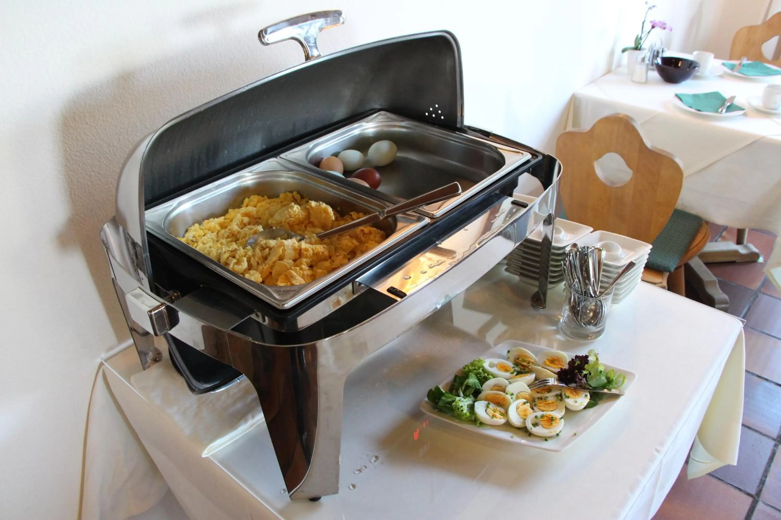 Buffet breakfast in Hotel Schöne Aussicht