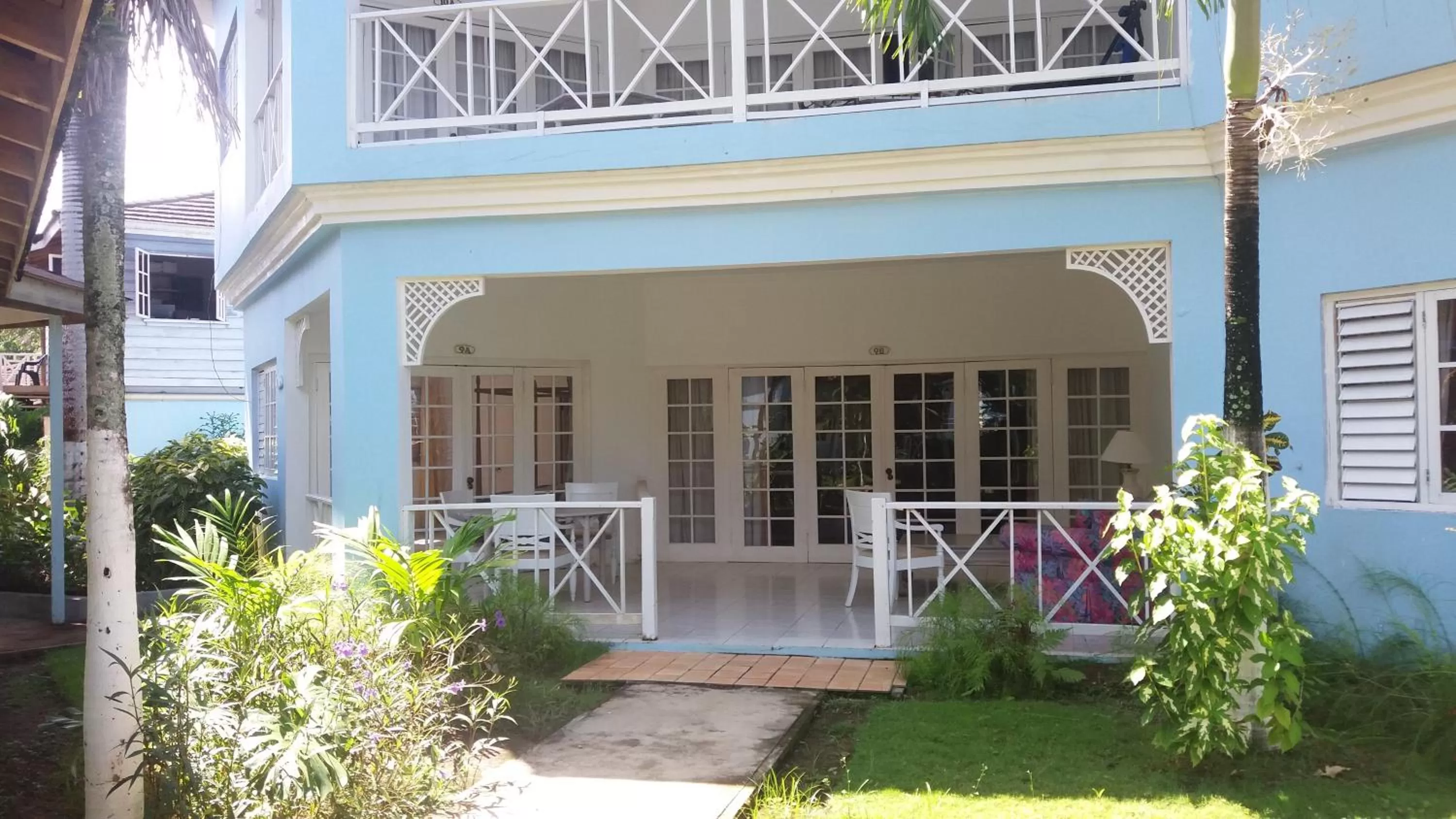 Facade/entrance in Beachcomber Club Resort