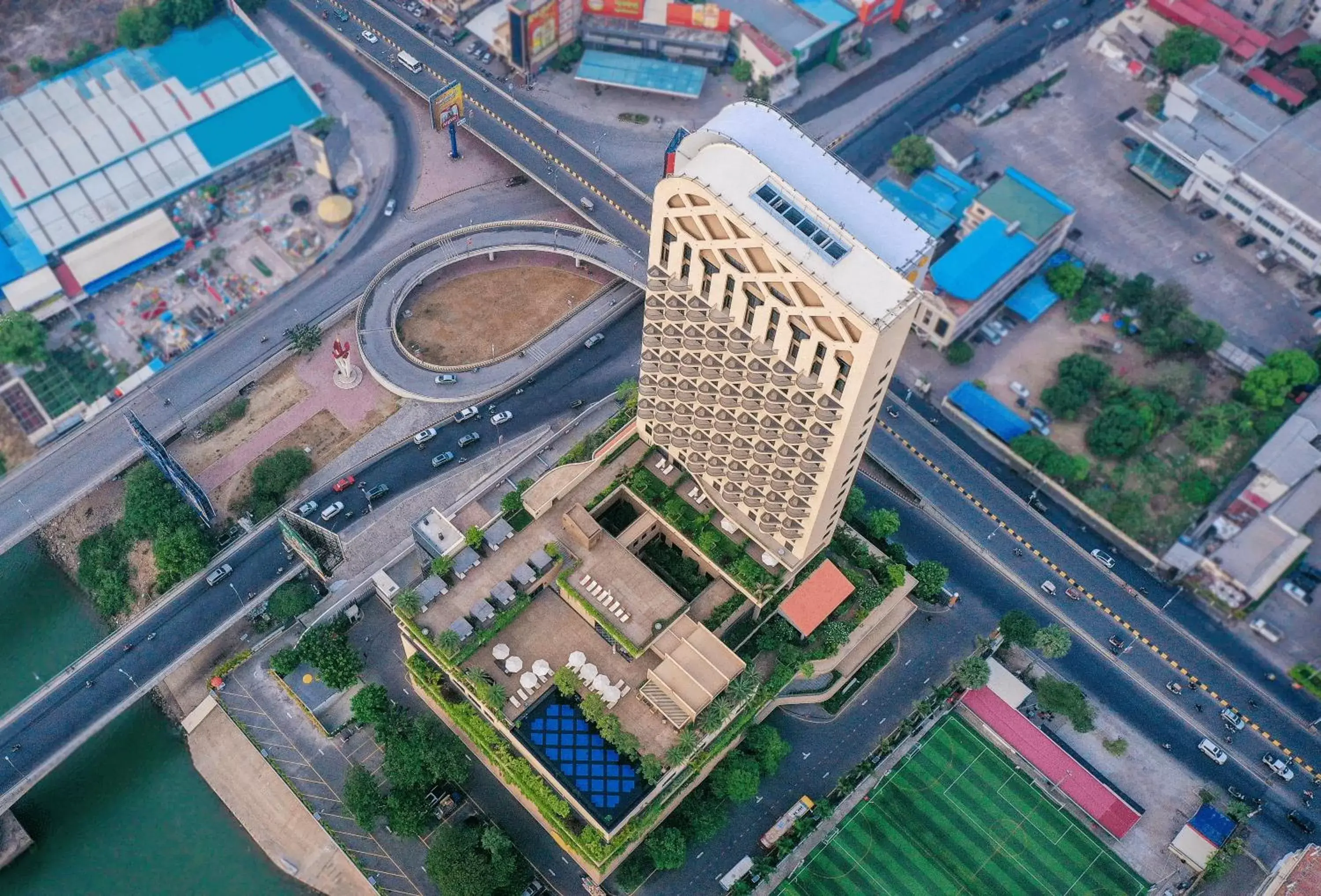 SUN & MOON, Riverside Hotel SUN & MOON, Riverside Hotel