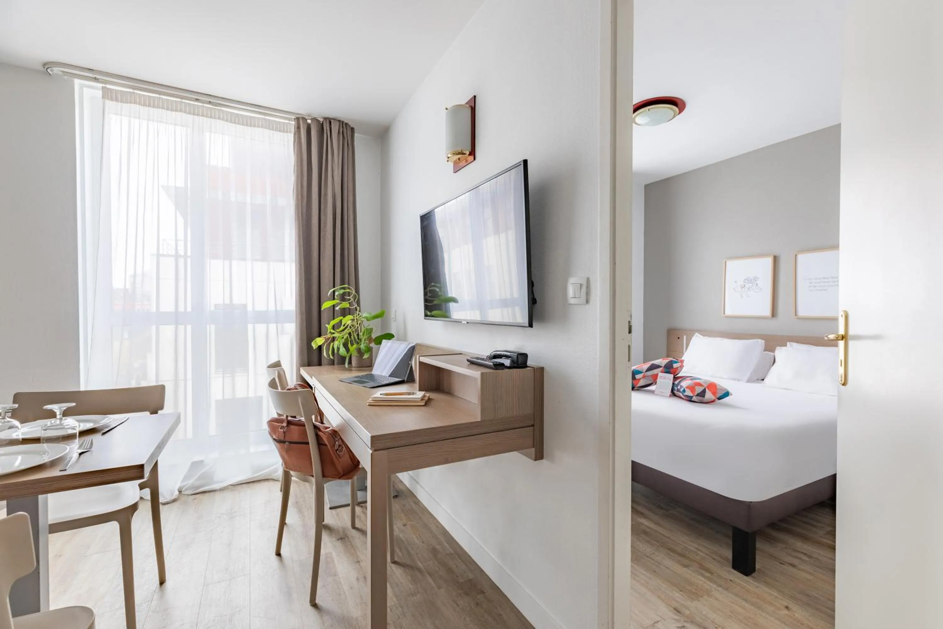 Seating area, Bed in Appart'City Confort Le Mans Centre