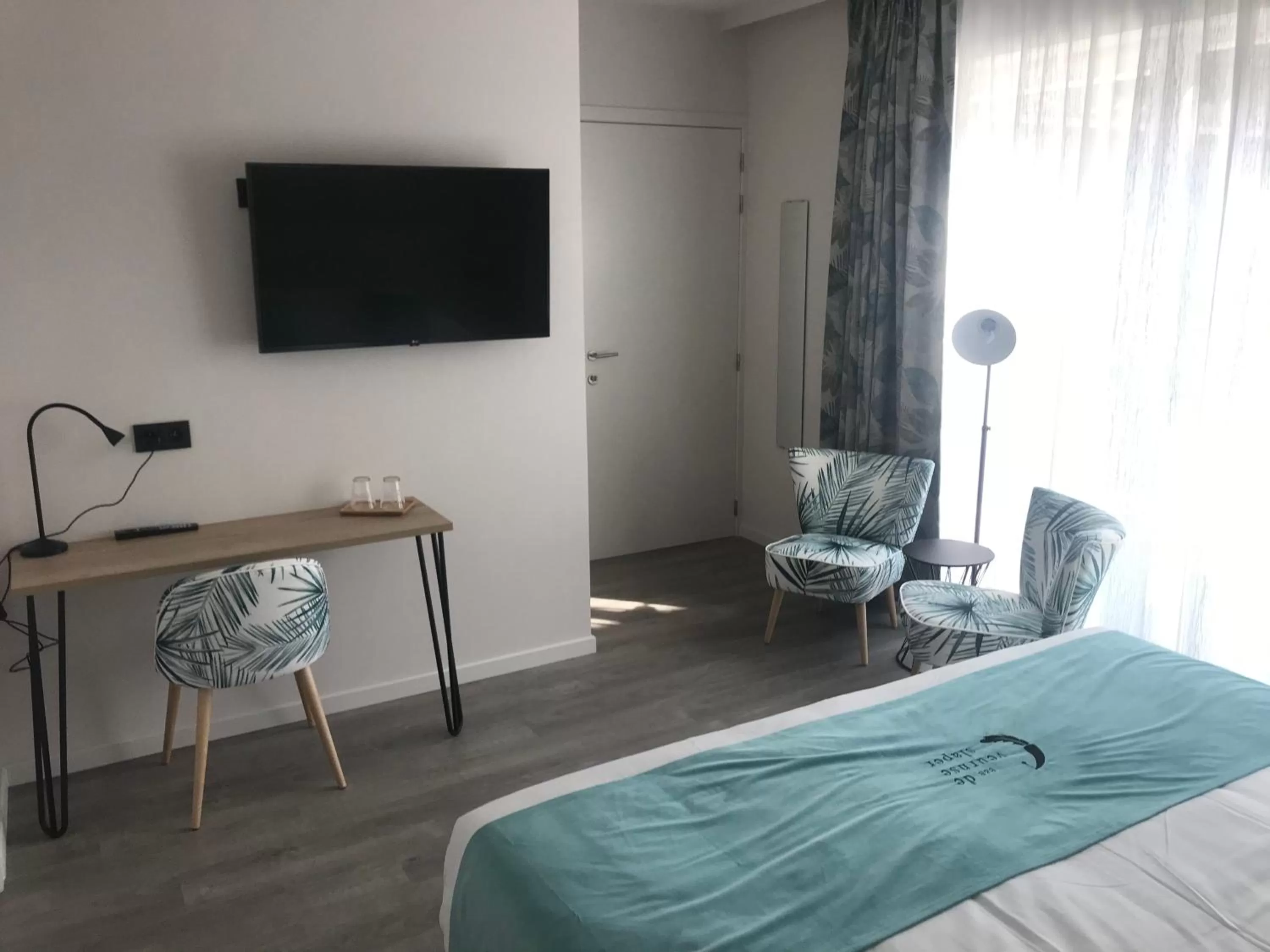 Seating area, Bed in B & B De Veurnse Slaper