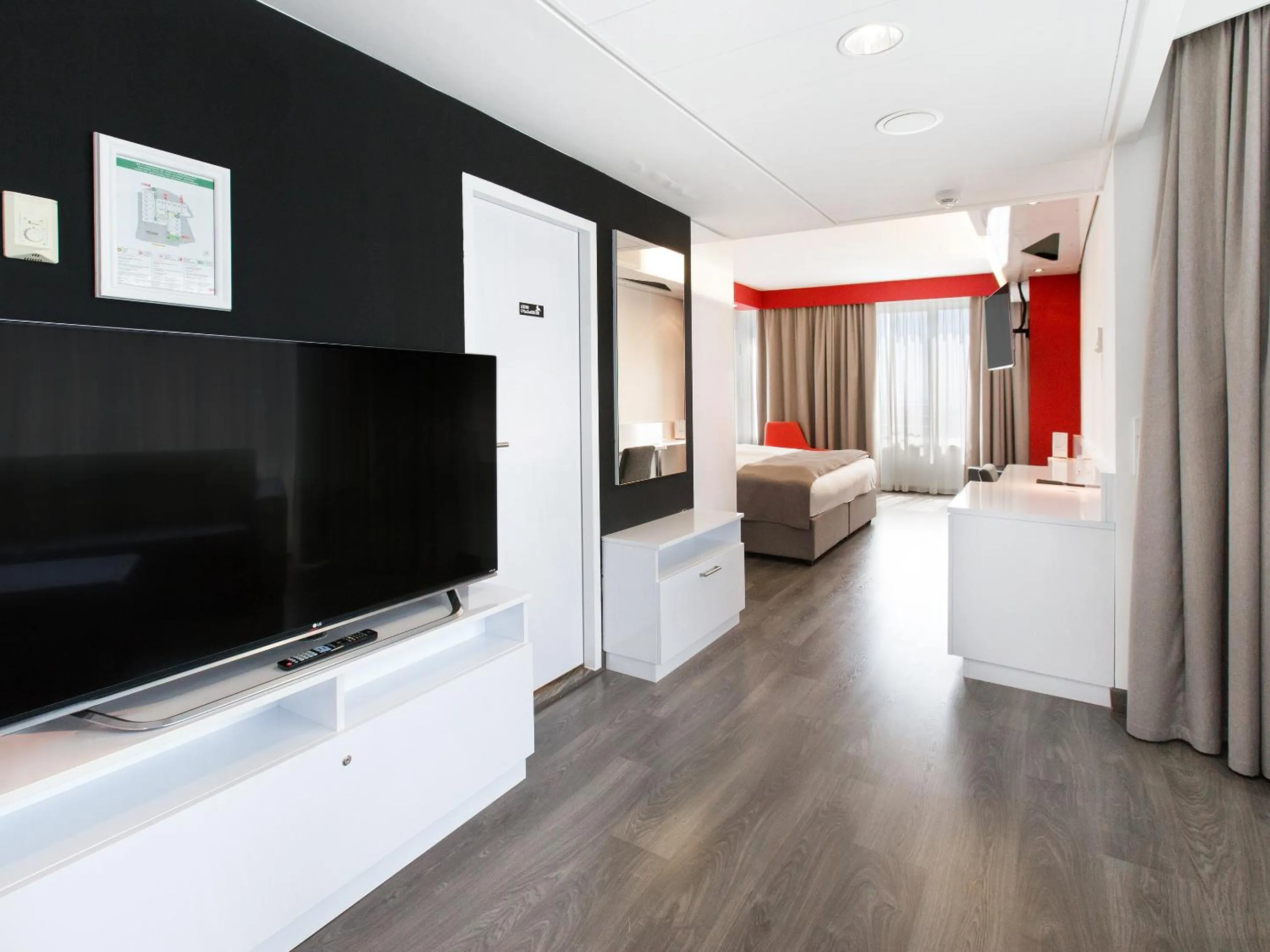 Photo of the whole room, Bed in DORMERO Hotel Stuttgart