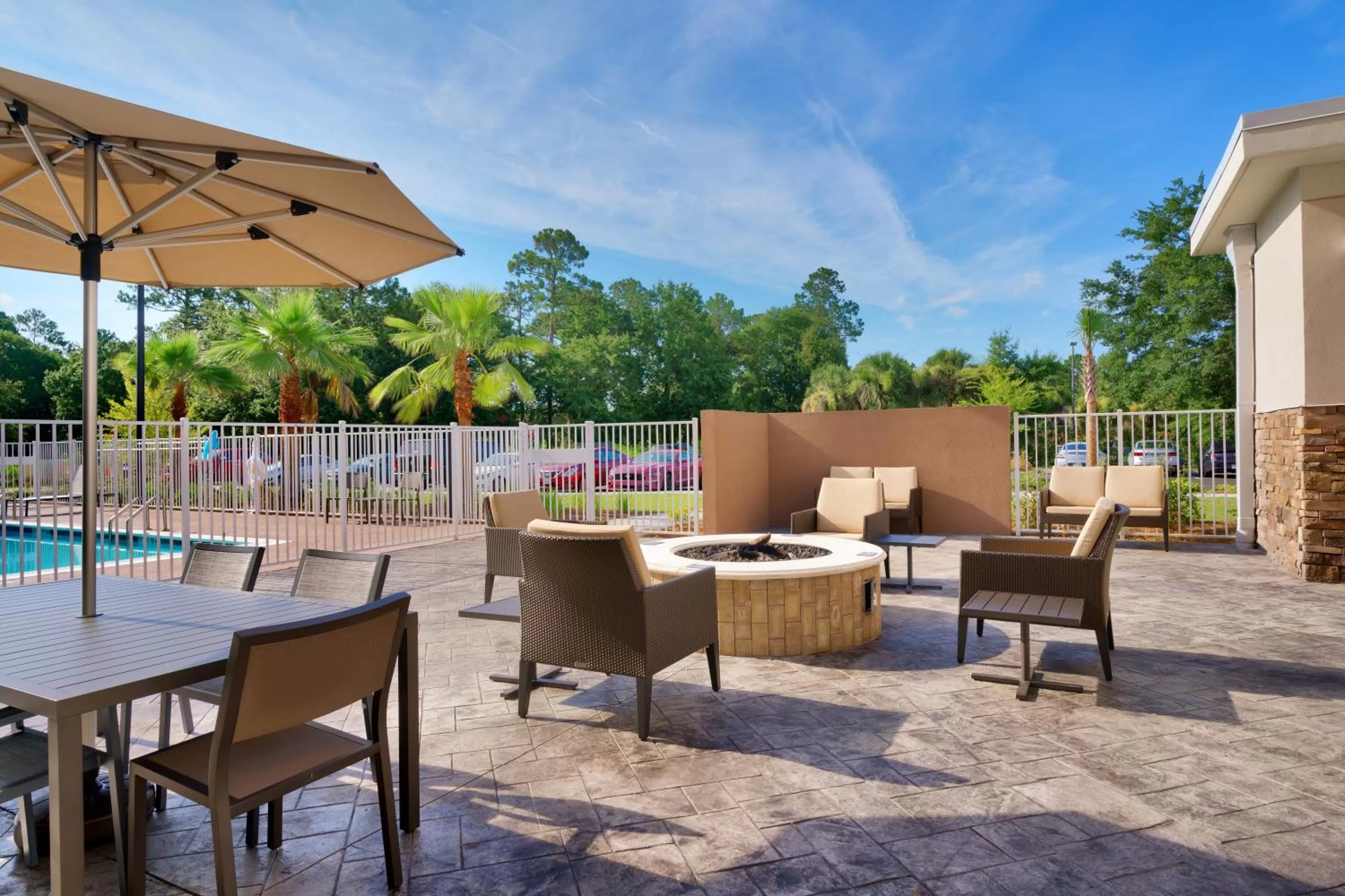 Patio in Residence Inn by Marriott Brunswick