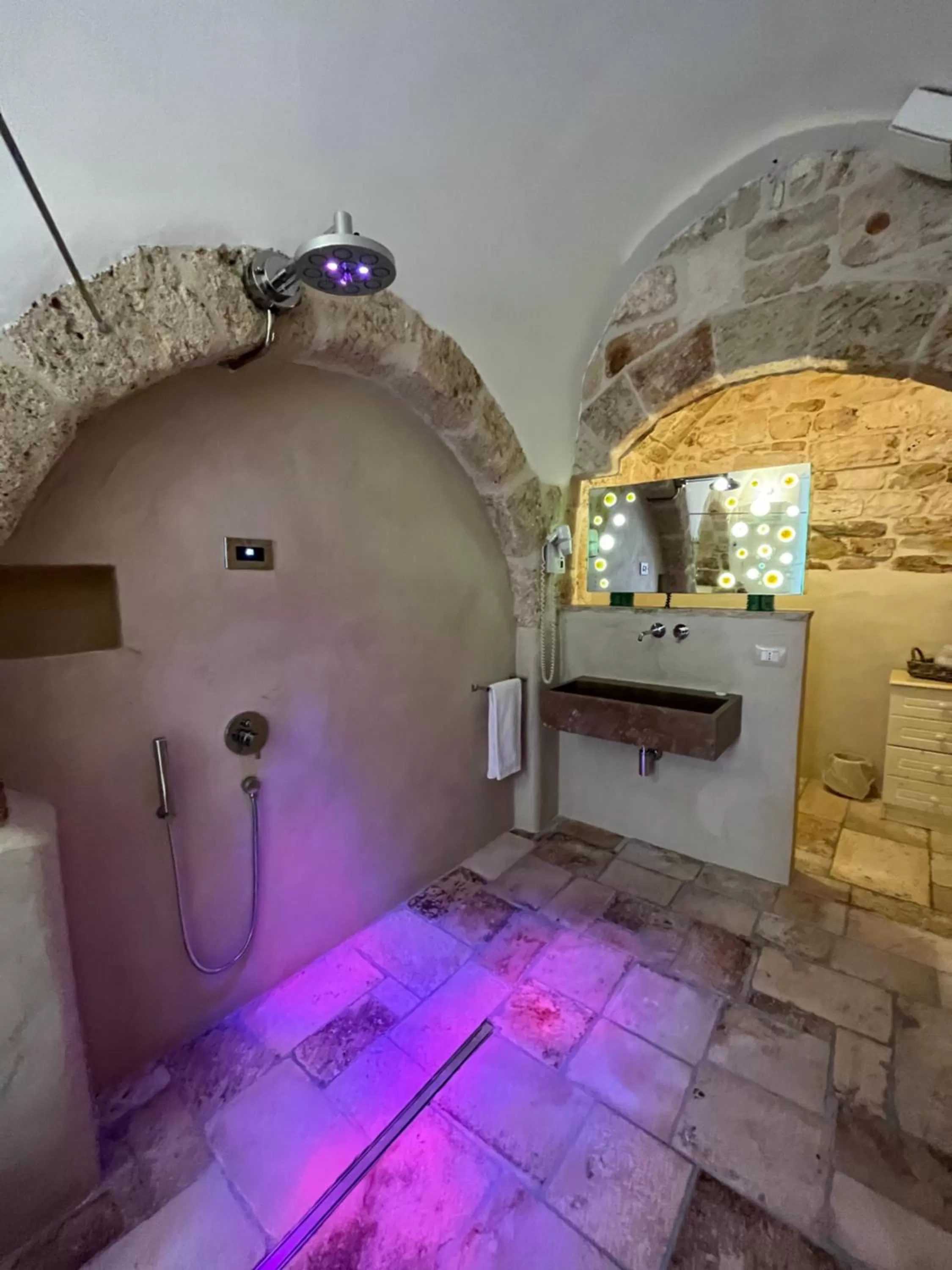 Antico Mondo Rooms & Suites