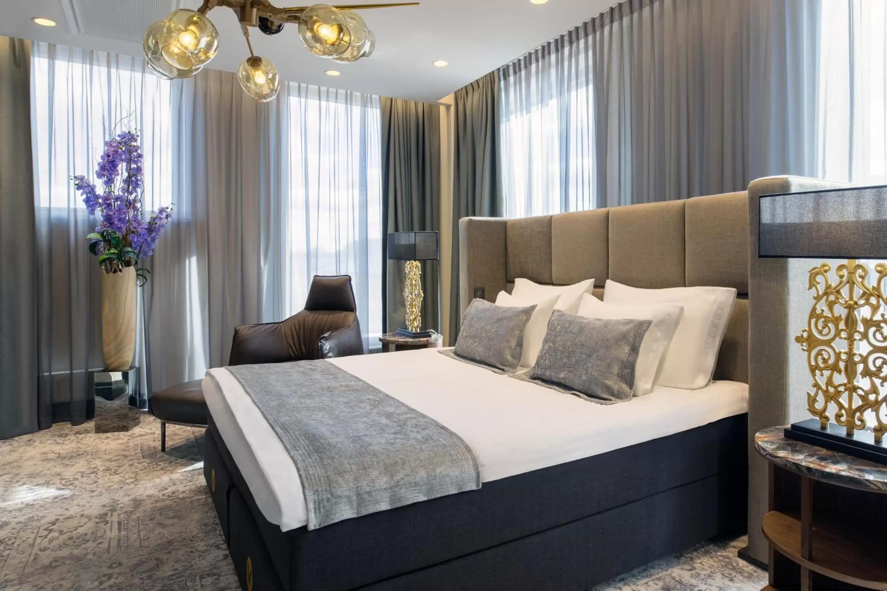 Bedroom, Bed in V Spa & Conference Hotel Bedroom, Bed in V Spa & Conference Hotel