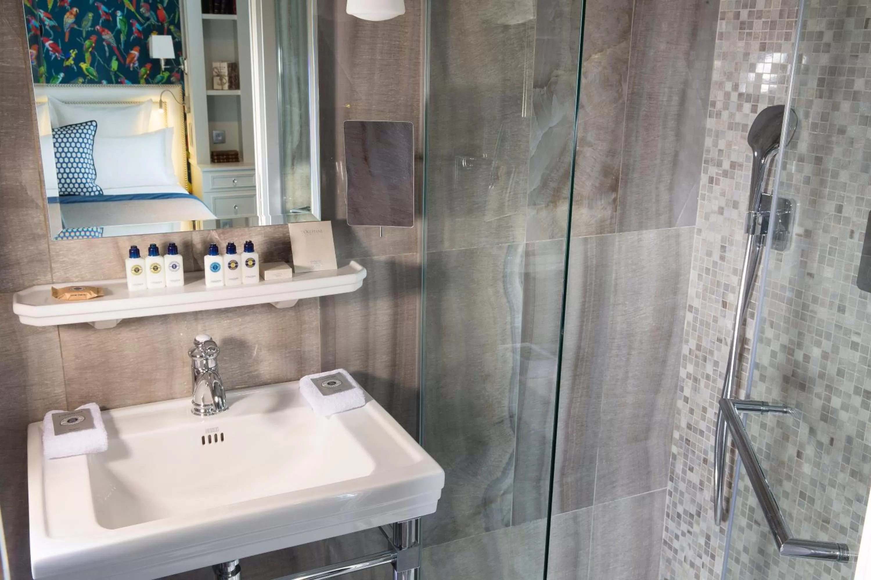 Deluxe Double Room in Hotel Monge